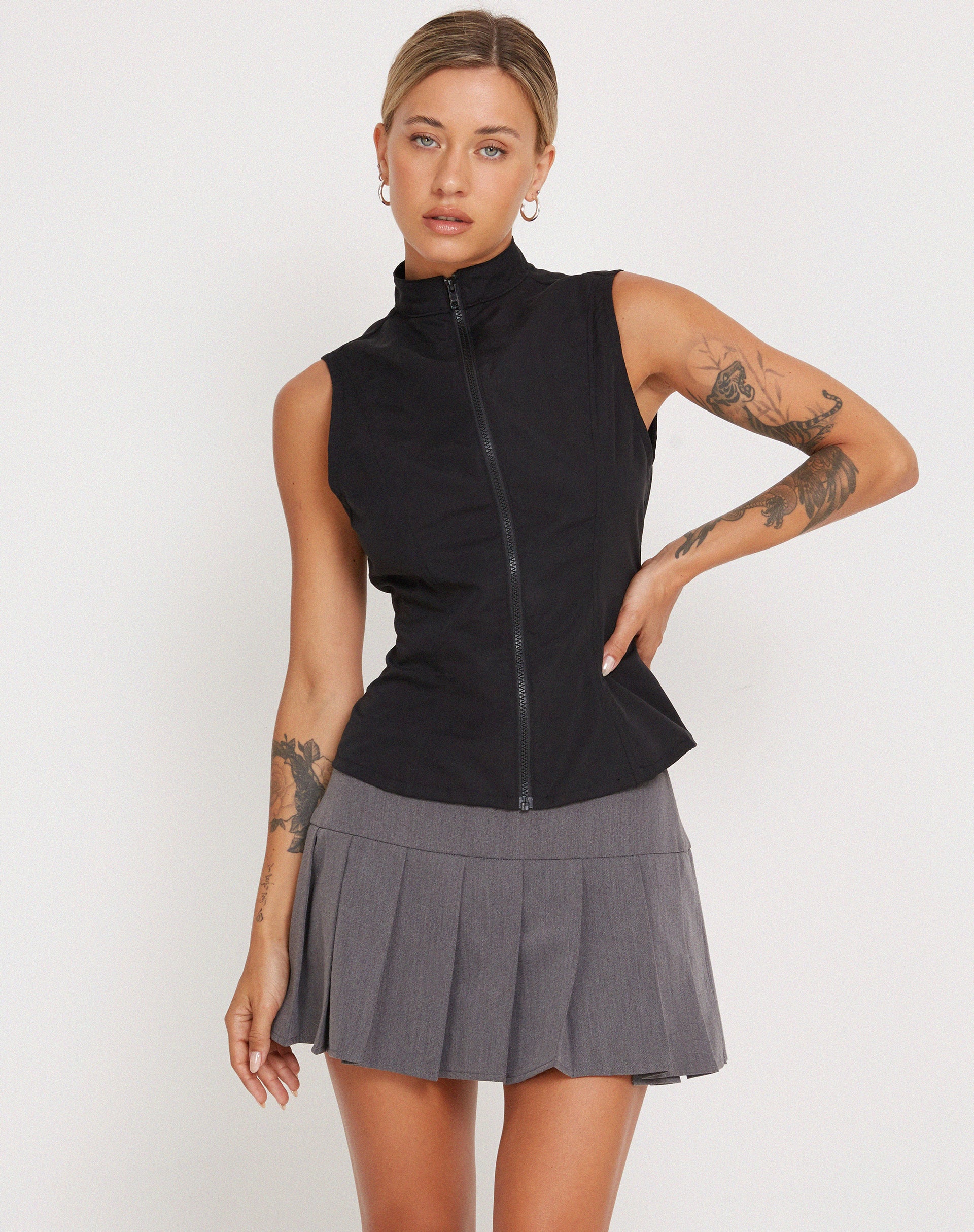 Rilyn Zip Up Vest Top in Black - Awmao
