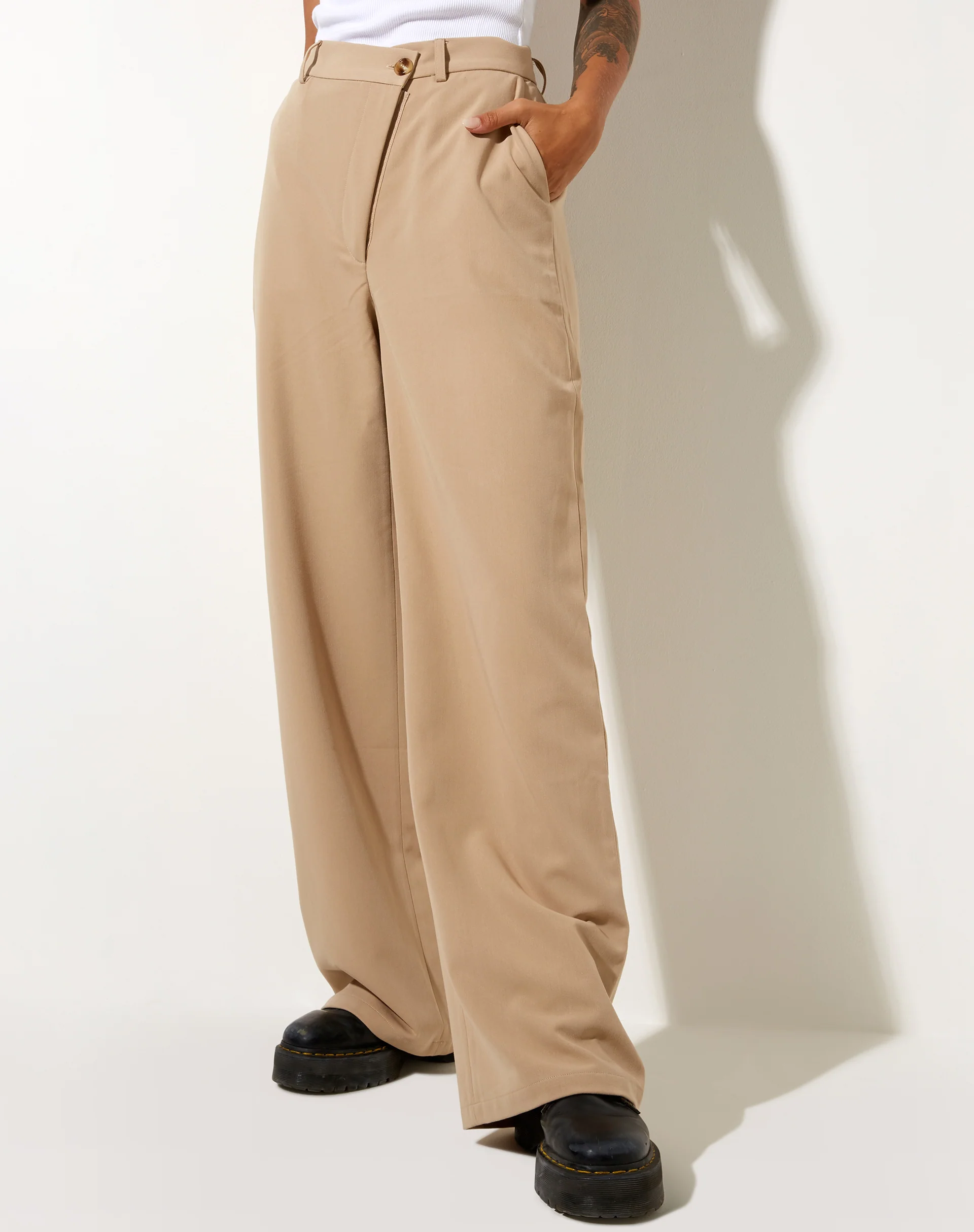Corby Trouser in Tailoring Tan - Awmao