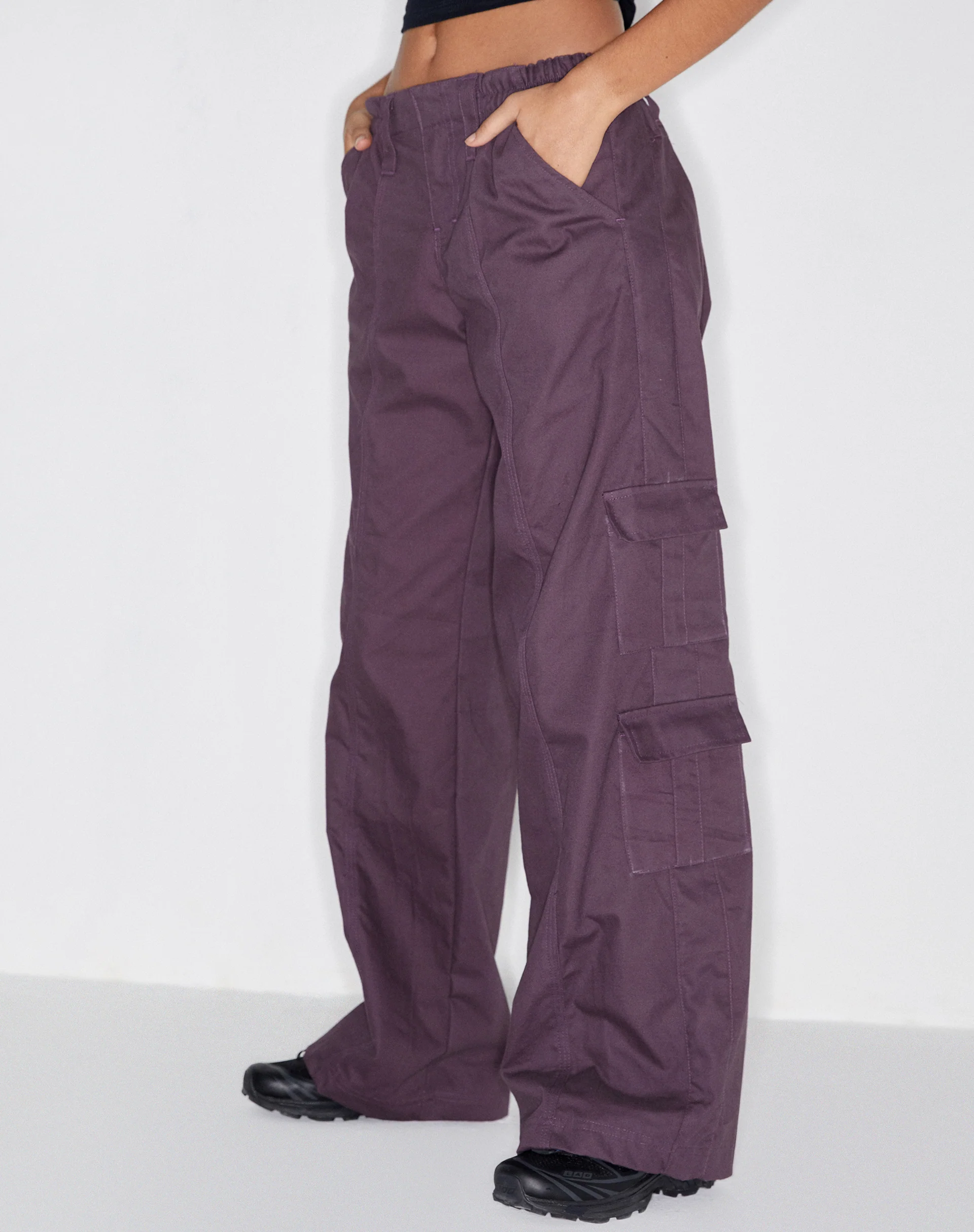 Hansa Cargo Trouser in Panama Dark Purple - Awmao