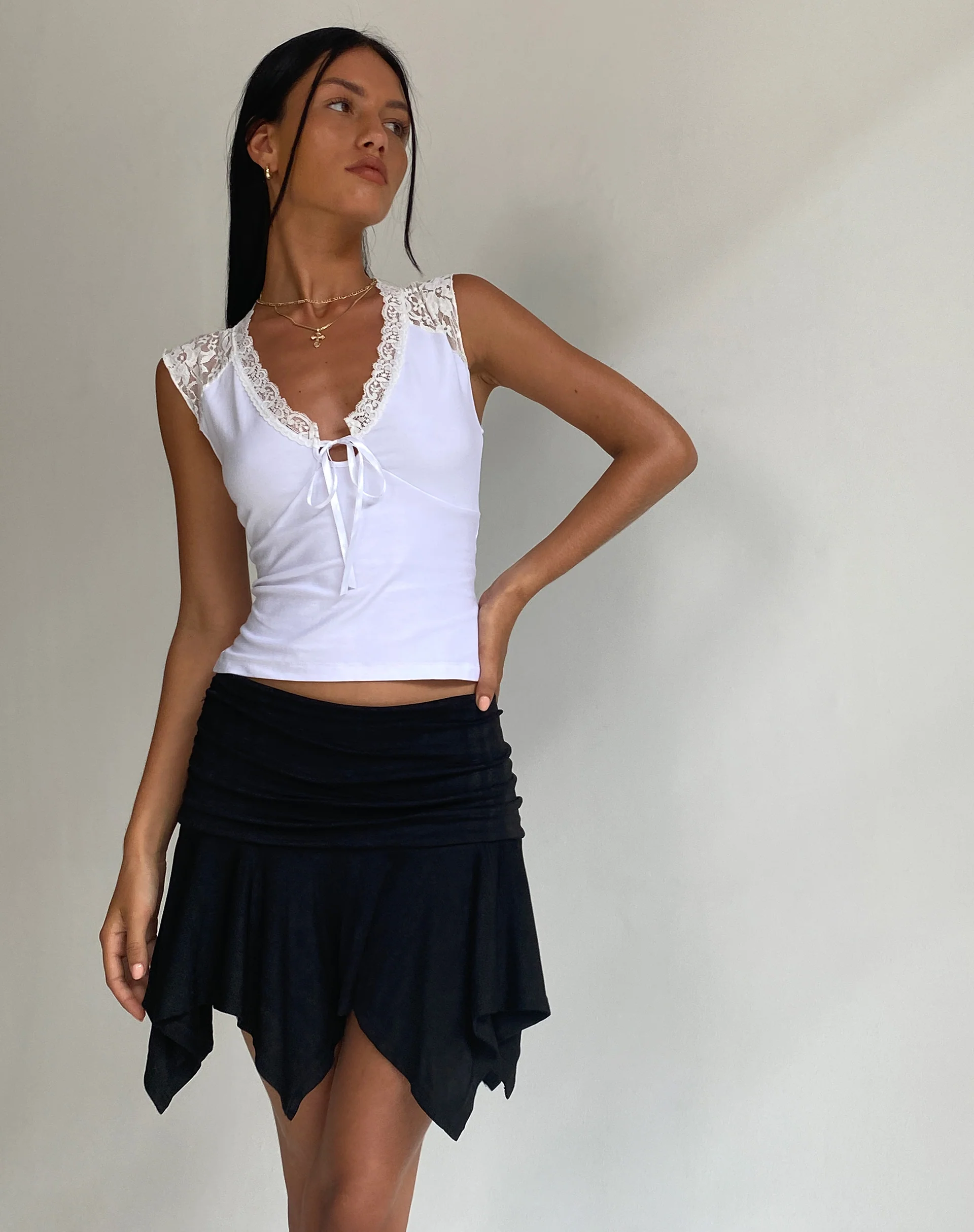 Livina Top in Jersey White Lace - Awmao