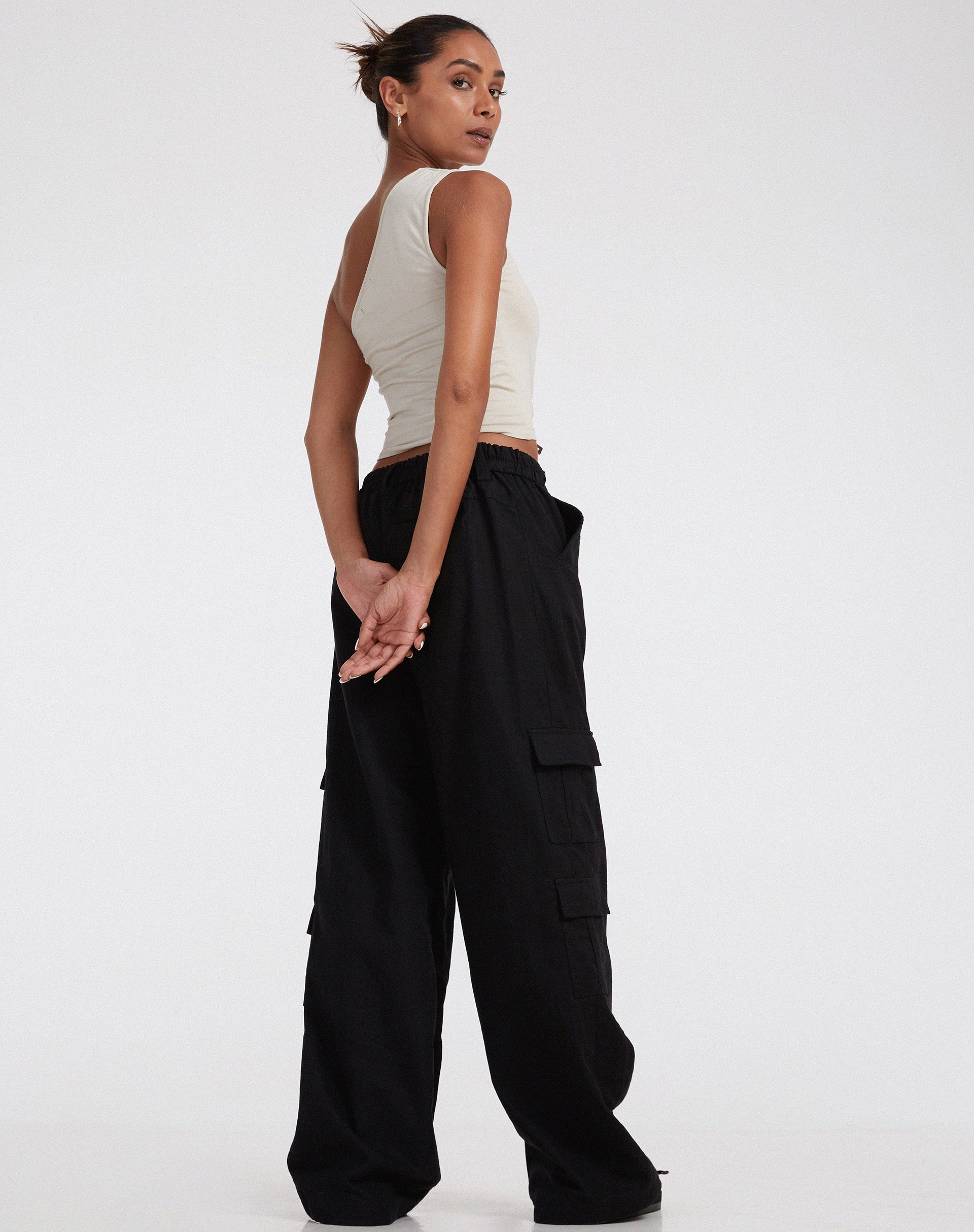 Hansa Cargo Trouser in Rami Black - Awmao