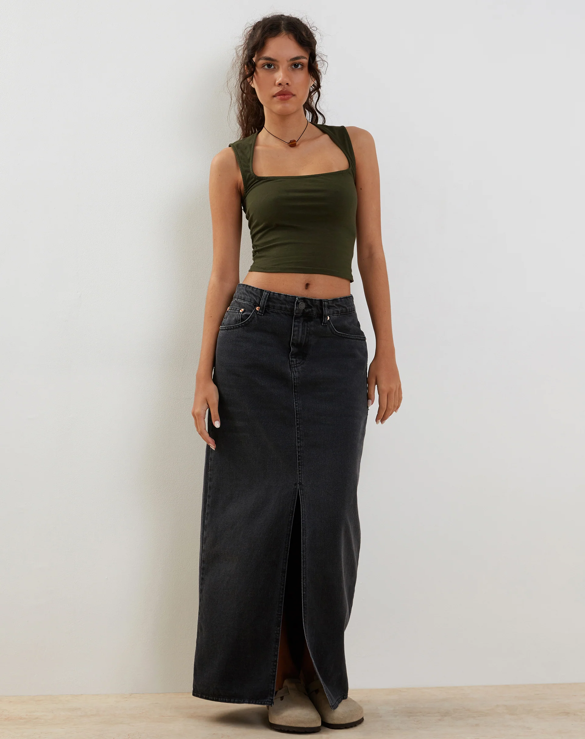 Jinsu Crop Top in Lycra Olive - Awmao