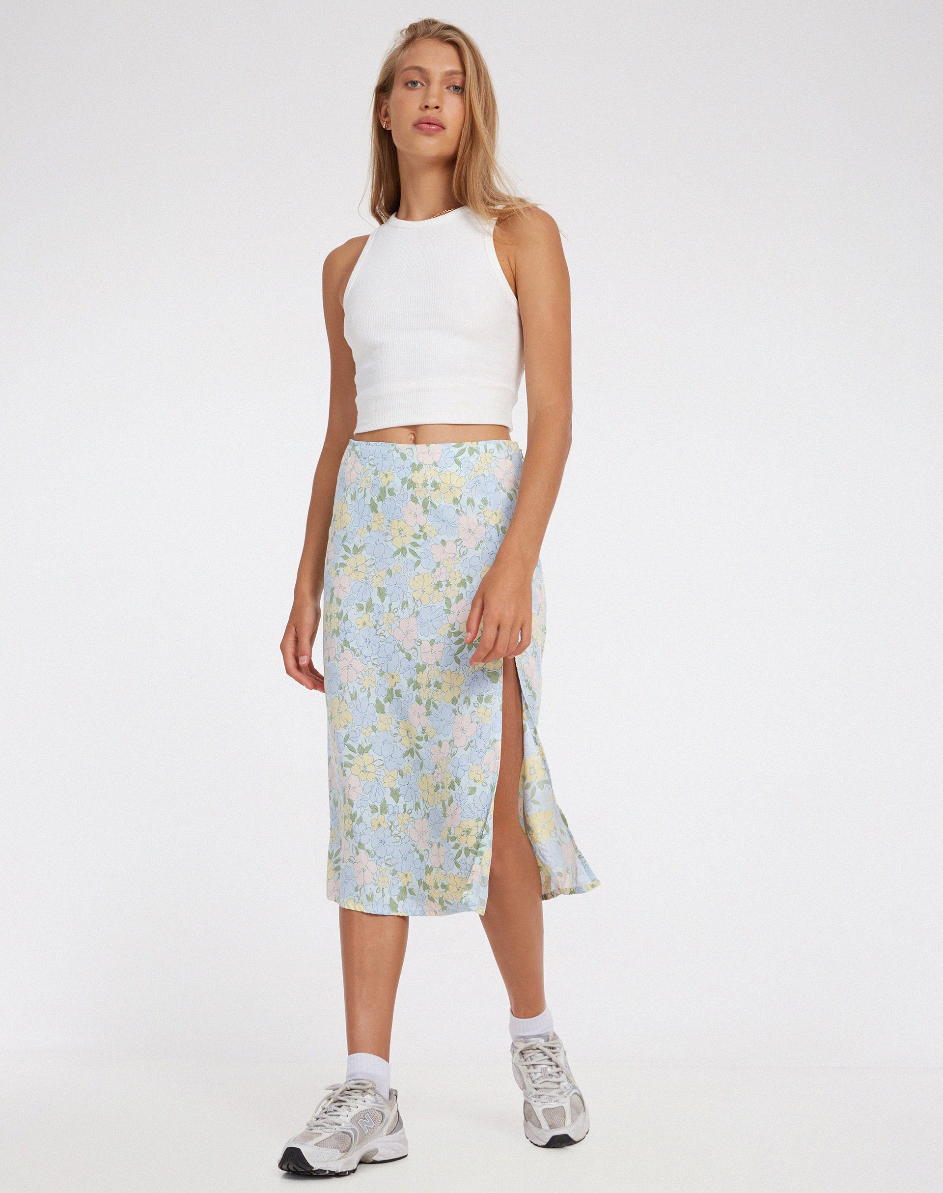 Seko Midi Skirt in Washed Out Pastel Floral - Awmao
