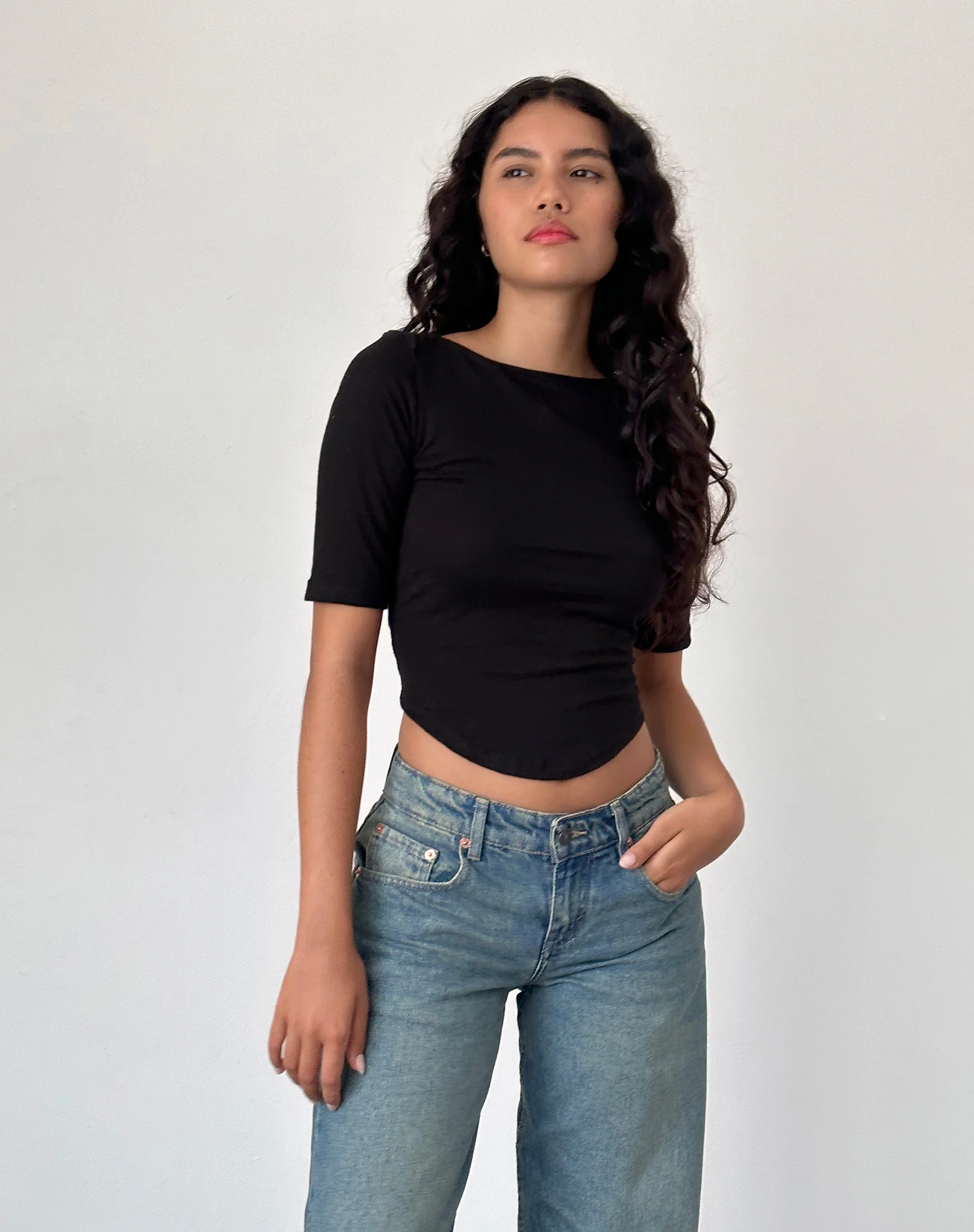 Ralda Curved Hem Top in Cotton Hemp Black - Awmao