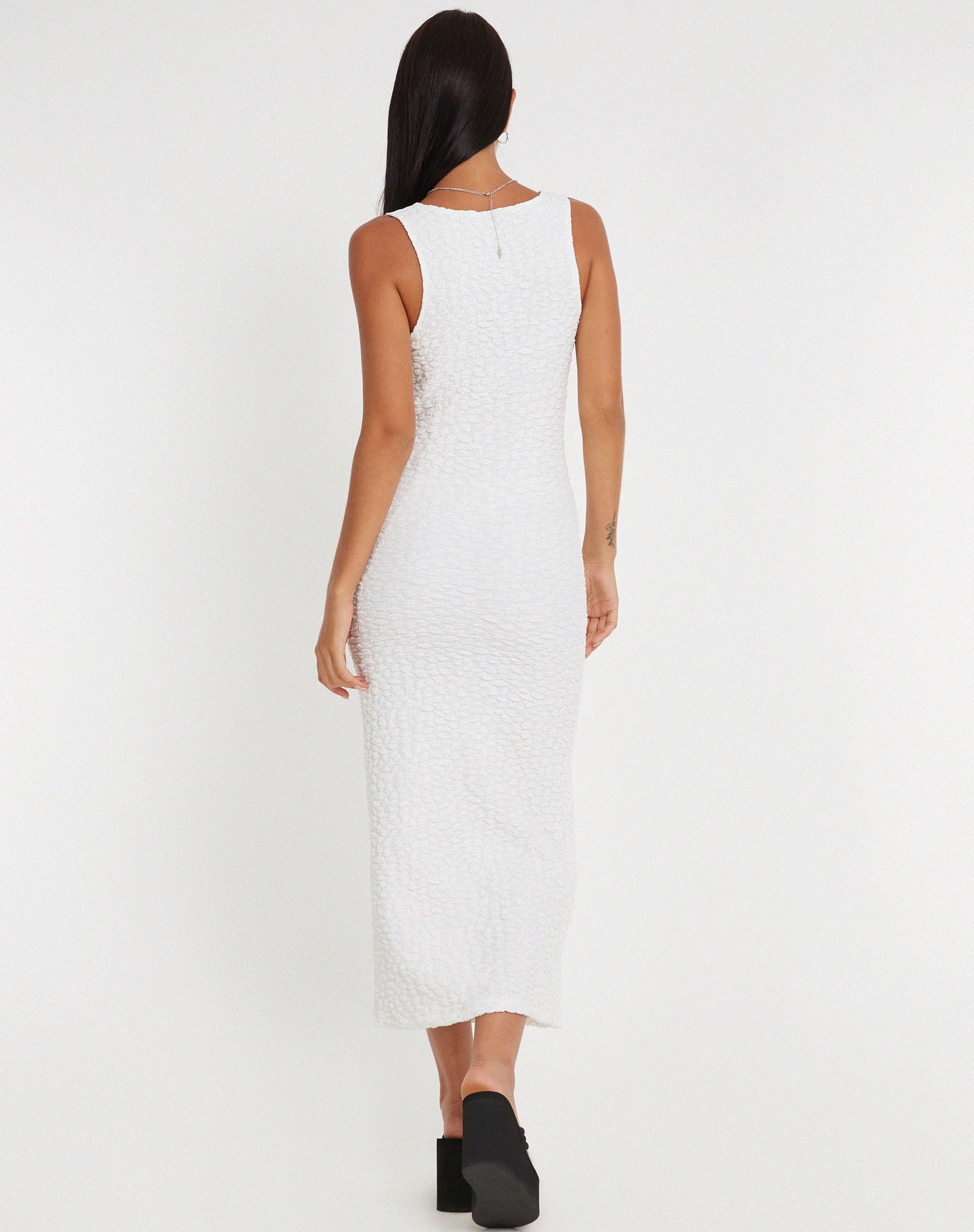 Roski Textured Midi Dress in White - Awmao