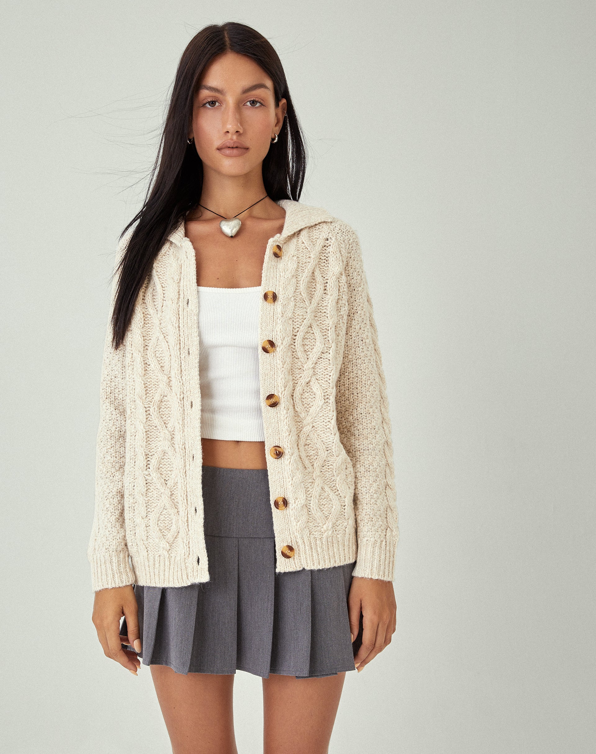 Triny Cardigan in Cable Knit Oatmeal - Awmao