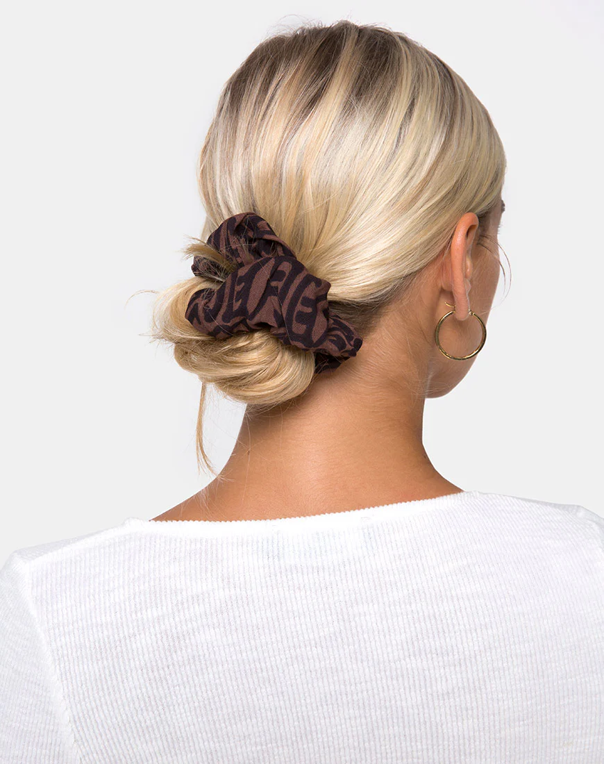 Scrunchie in Chinese Moon - Awmao