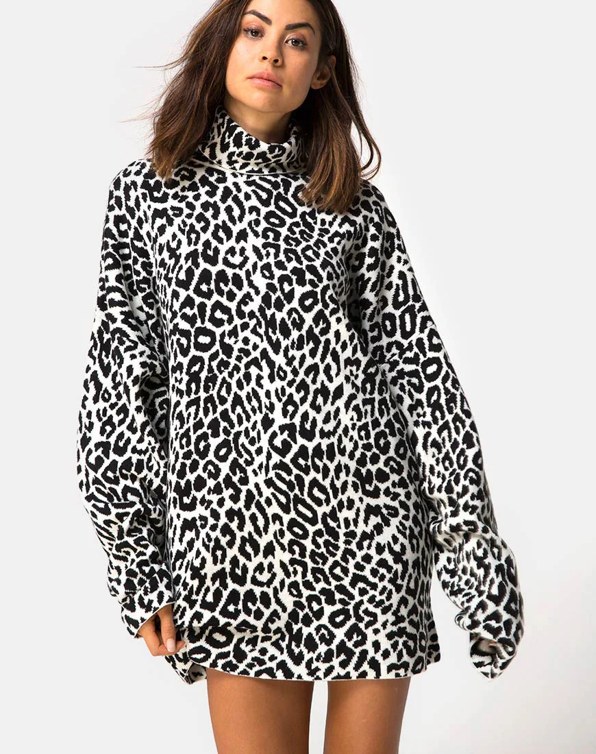 Neivie High Neck Jumper in Animal Knit - Awmao