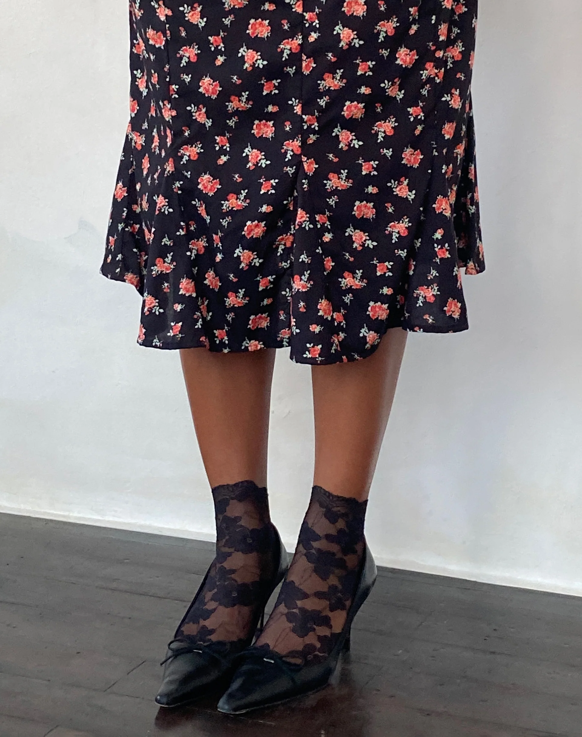 Sima Midi Skirt in Flowing Rose Black - Awmao