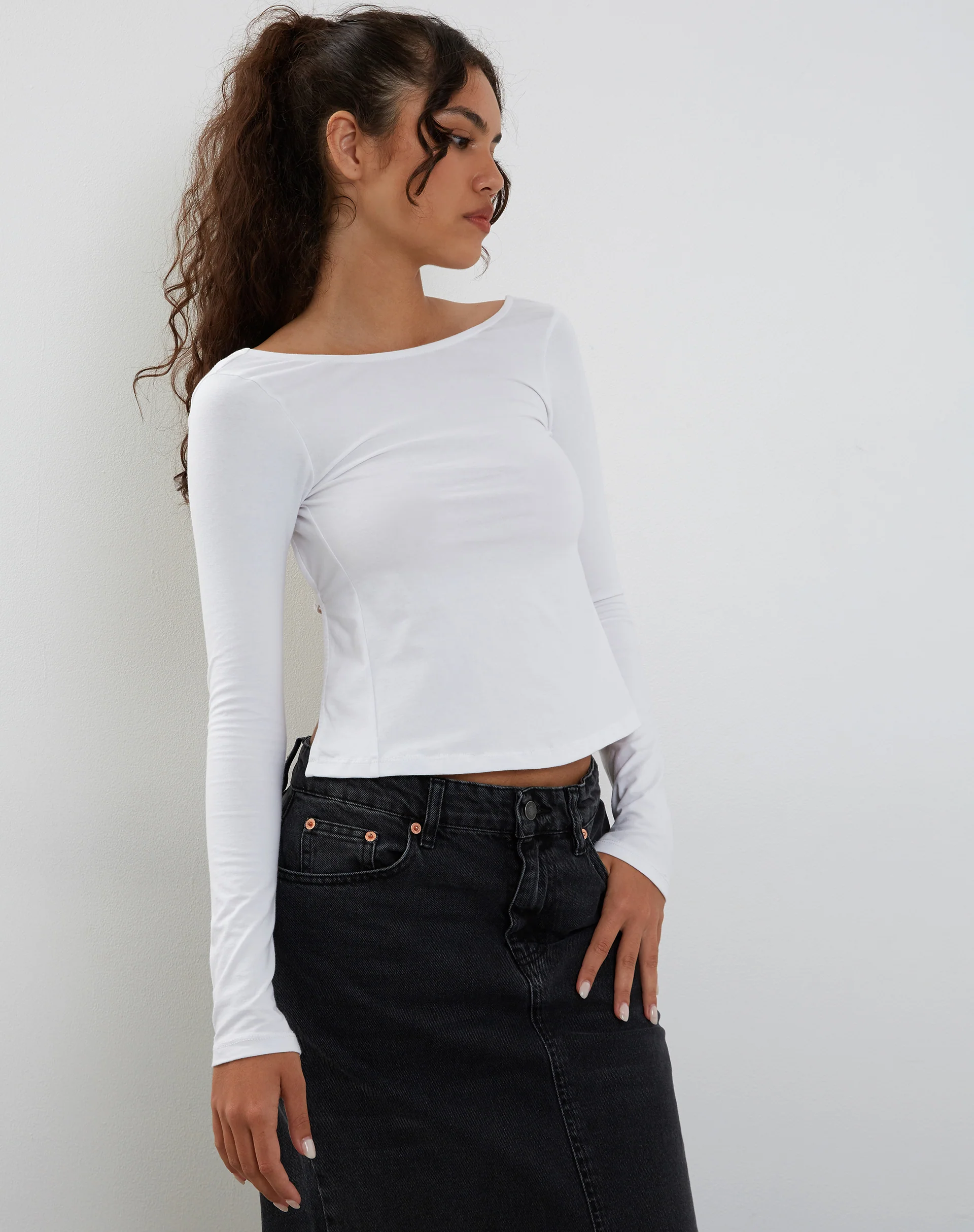 Ansita Long Sleeve Top in White - Awmao