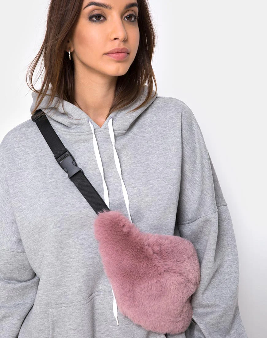 Bumbag in Fur Pink - Awmao