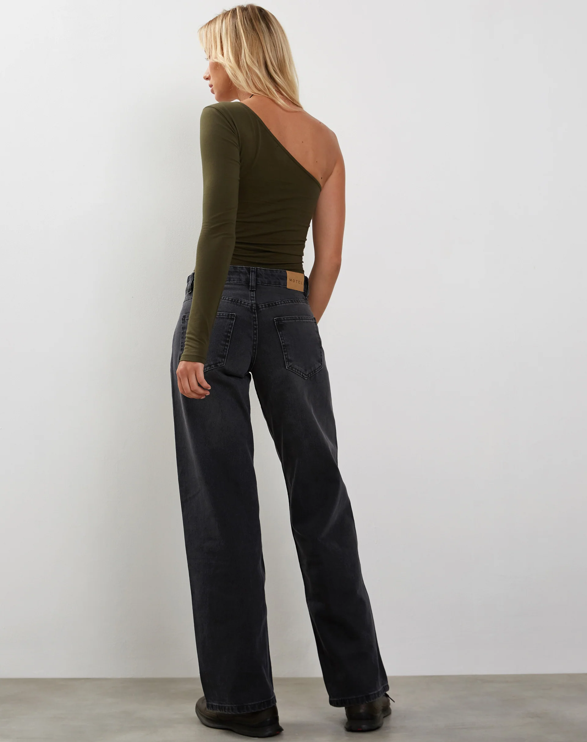 Bayge One Shoulder Top in Olive - Awmao