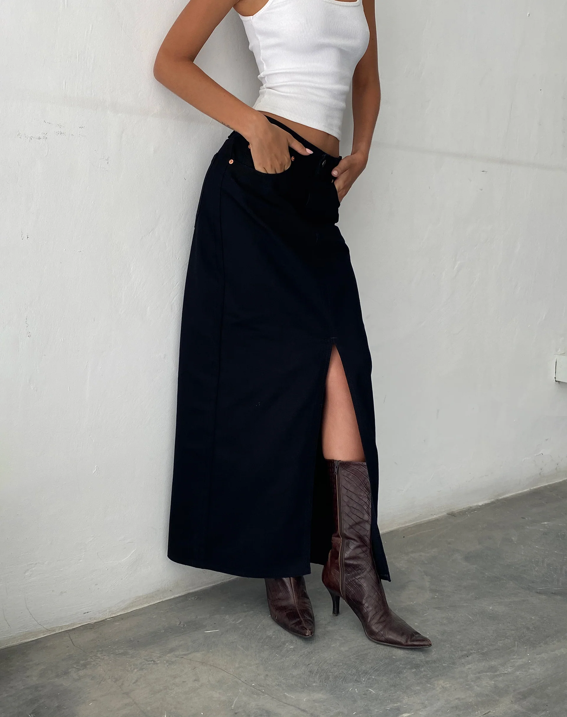 Low Rise Denim Maxi Skirt in Rinse Black - Awmao