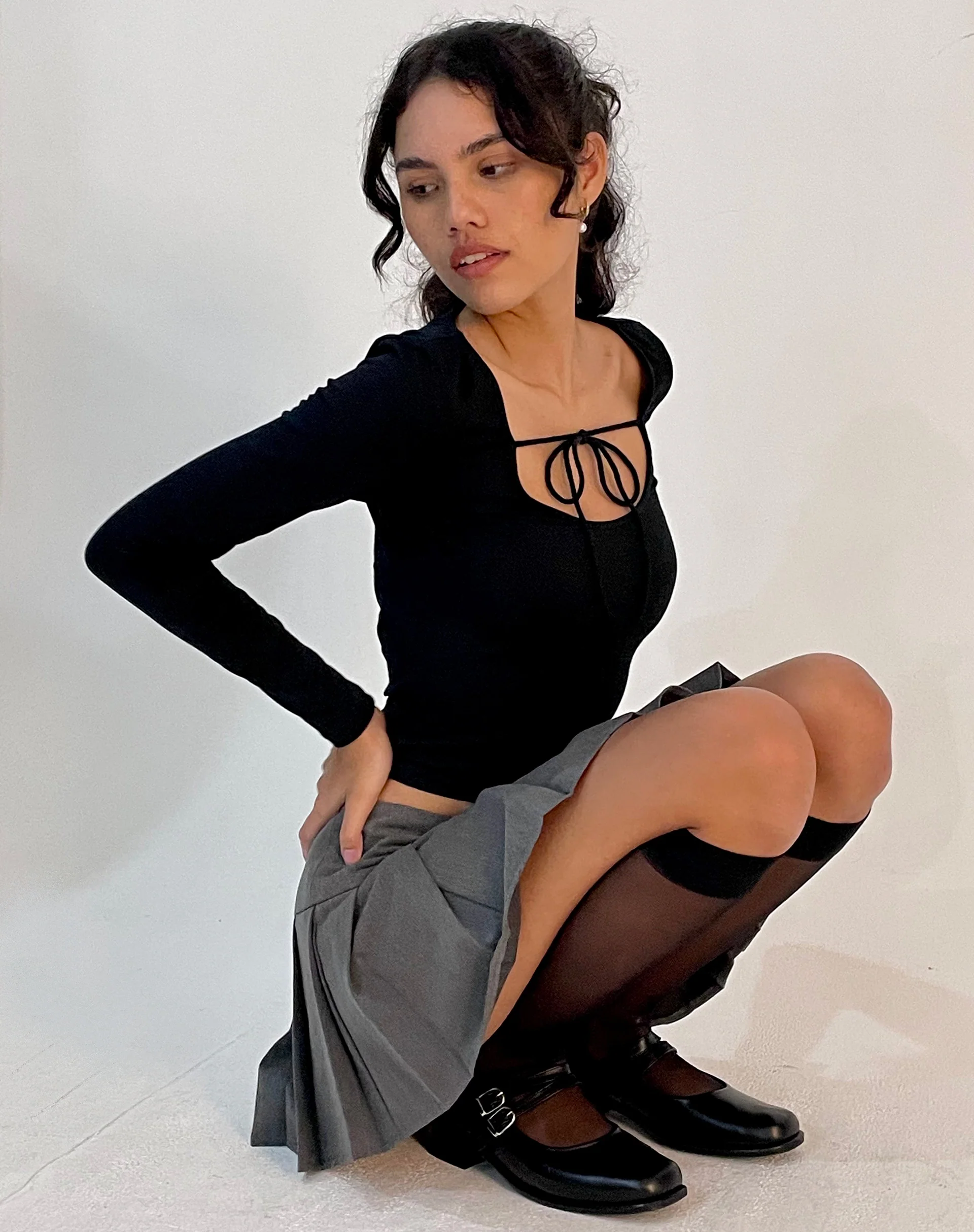 Olno Long Sleeve Top in Black - Awmao