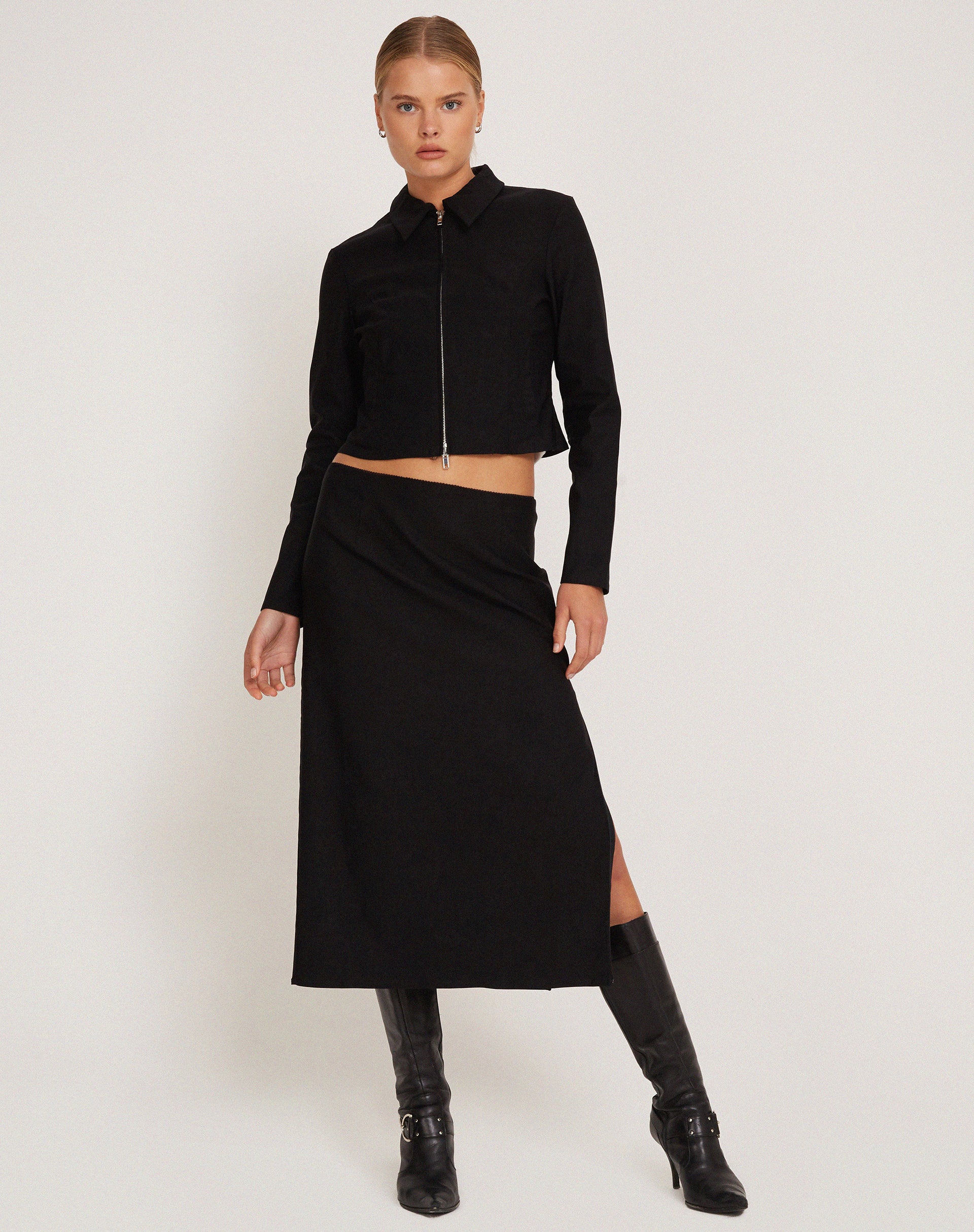 Carson Cropped Jacket in Black - Awmao