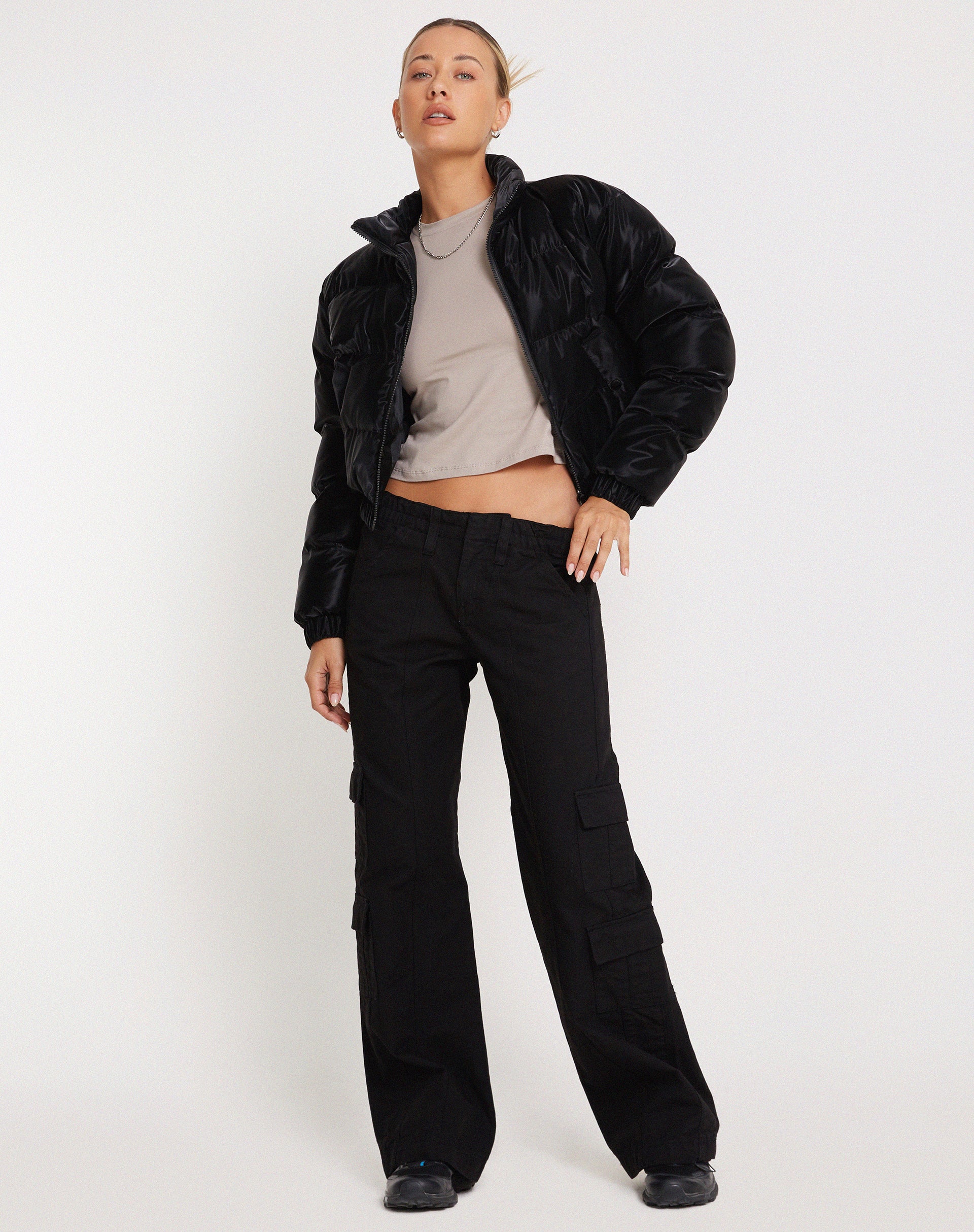 Hansa Cargo Trouser in Black - Awmao