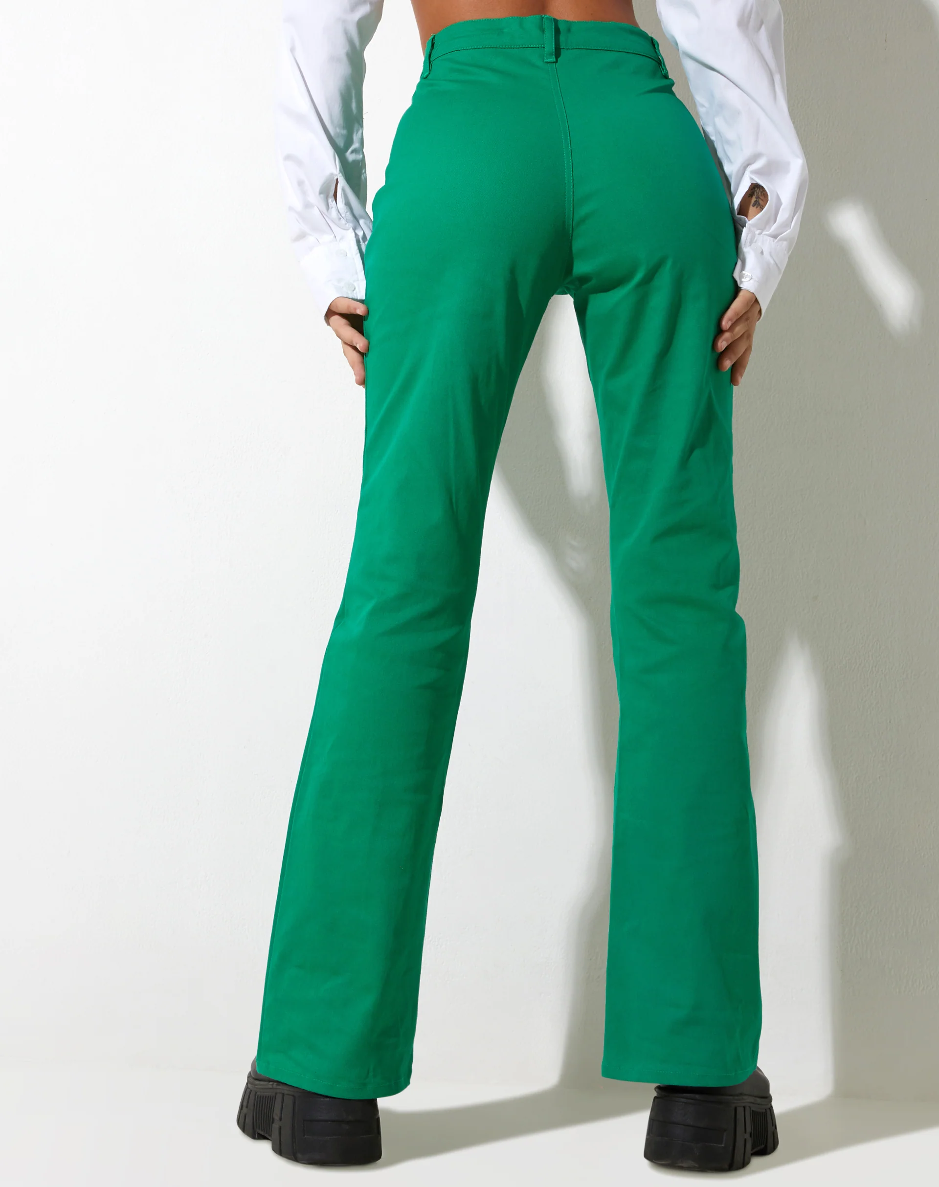 Zoven Flare Trouser in Twill Blush Green - Awmao