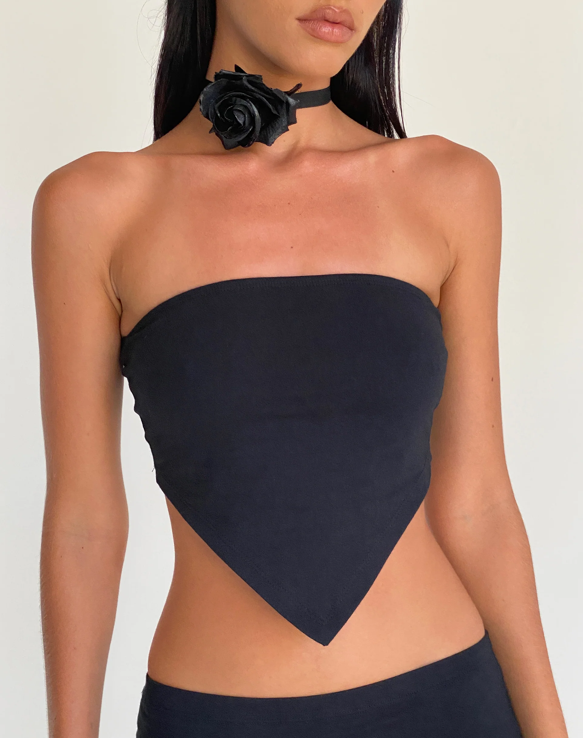 Ladshe Bandeau Top in Lycra Black - Awmao