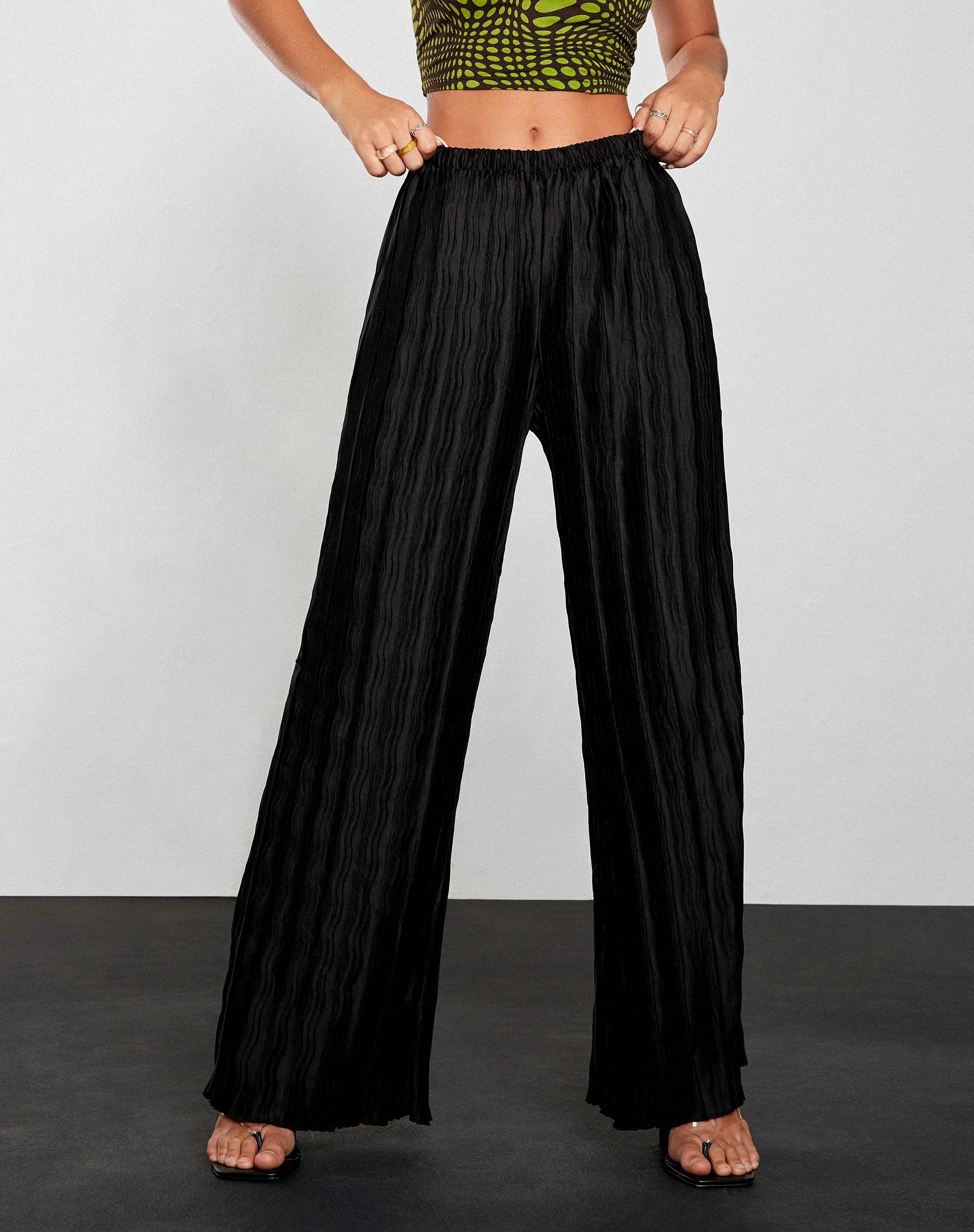 Bian Trouser in Crinkle Black - Awmao