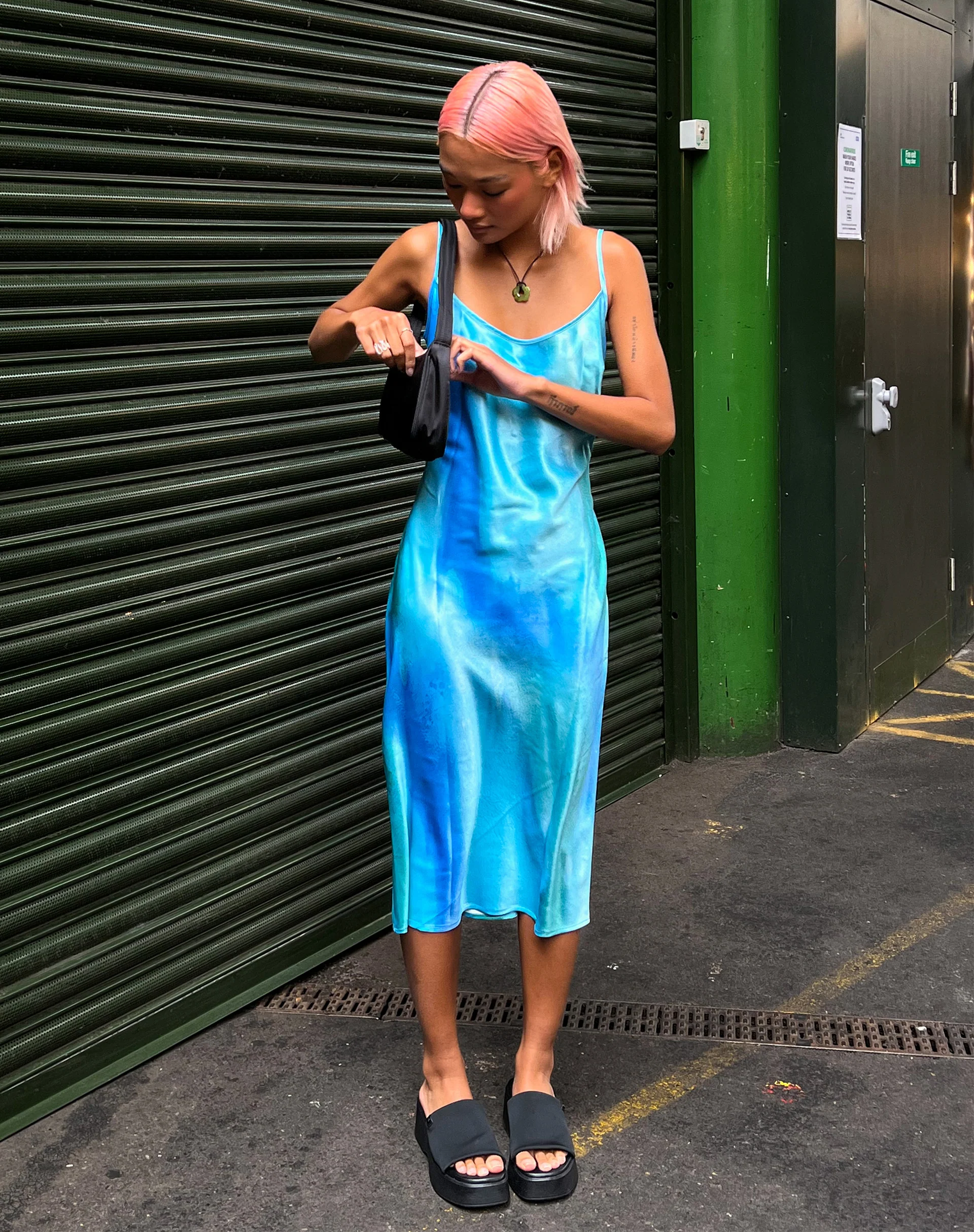 Juvina Midi Dress in Satin Watercolour Tosca - Awmao