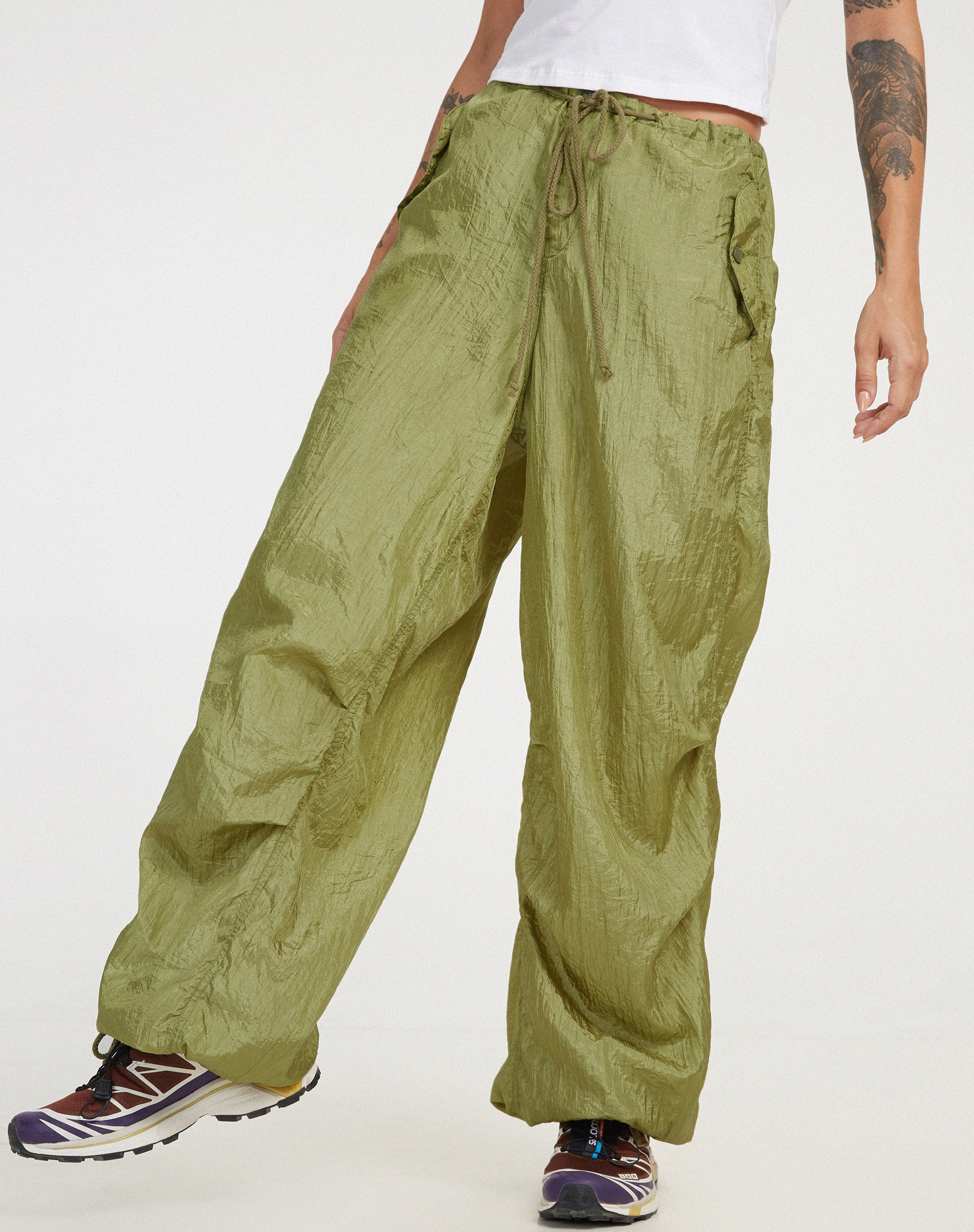 Chute Trouser in Parachute Pickle - Awmao