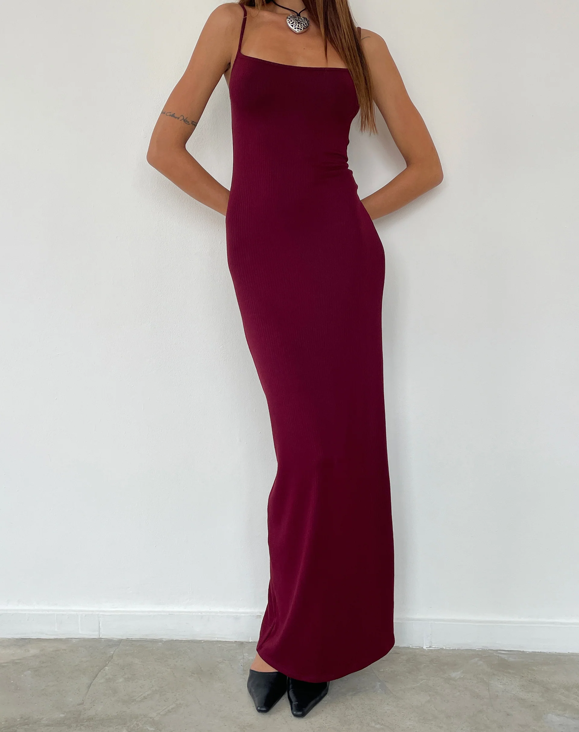 Cantha Maxi Dress in Rib Burgundy - Awmao