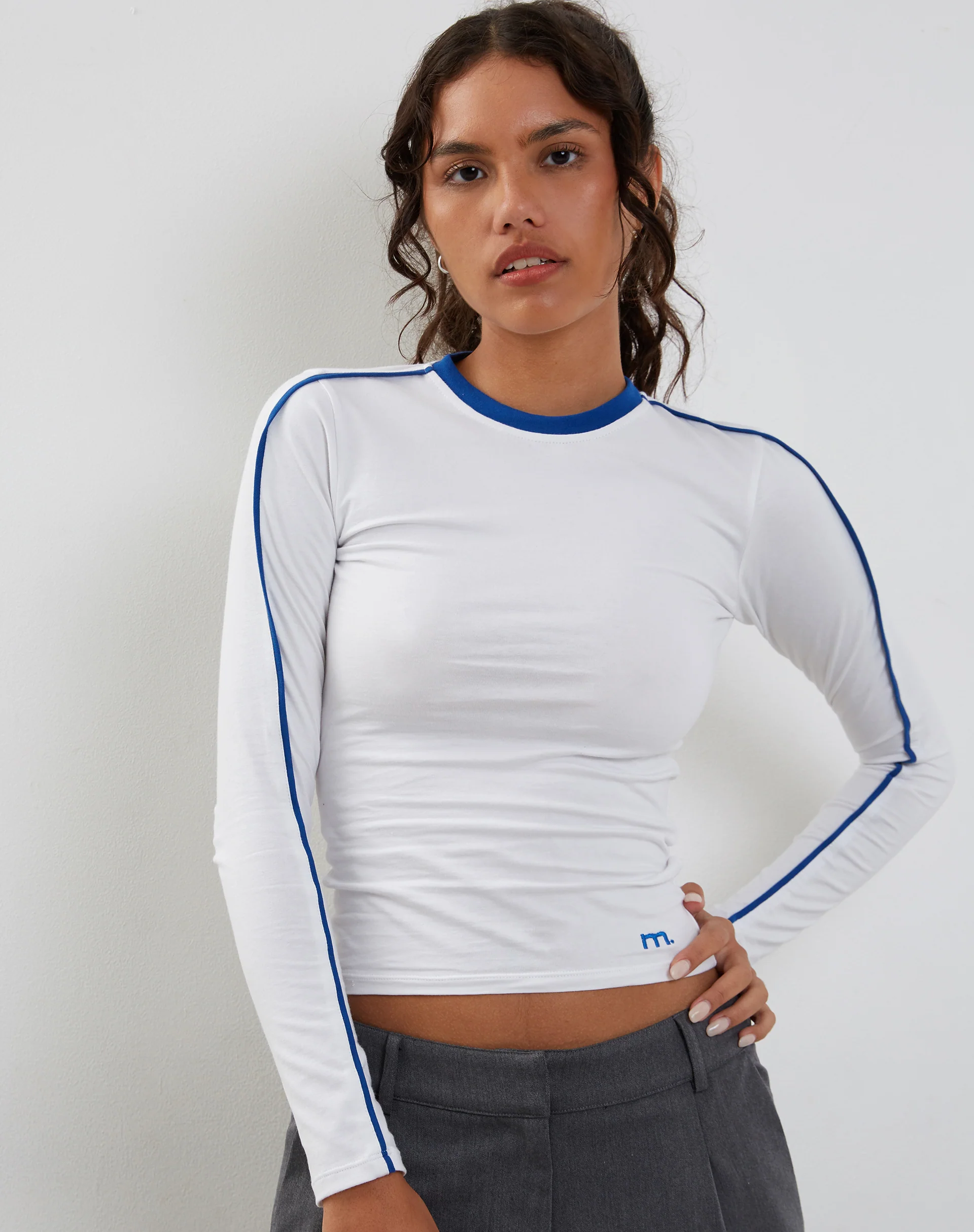 Bonija Long Sleeve Top in White with Cobalt Binding - Awmao