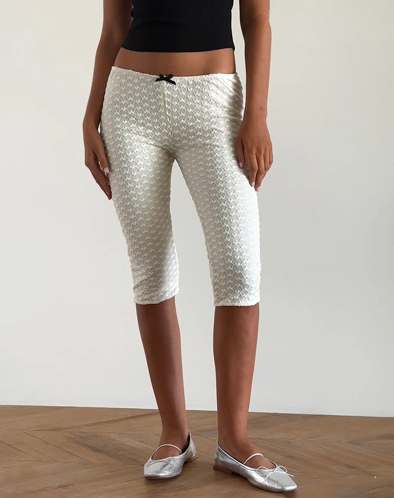 Asih Capri Trousers in Ivory Heart Lace - Awmao