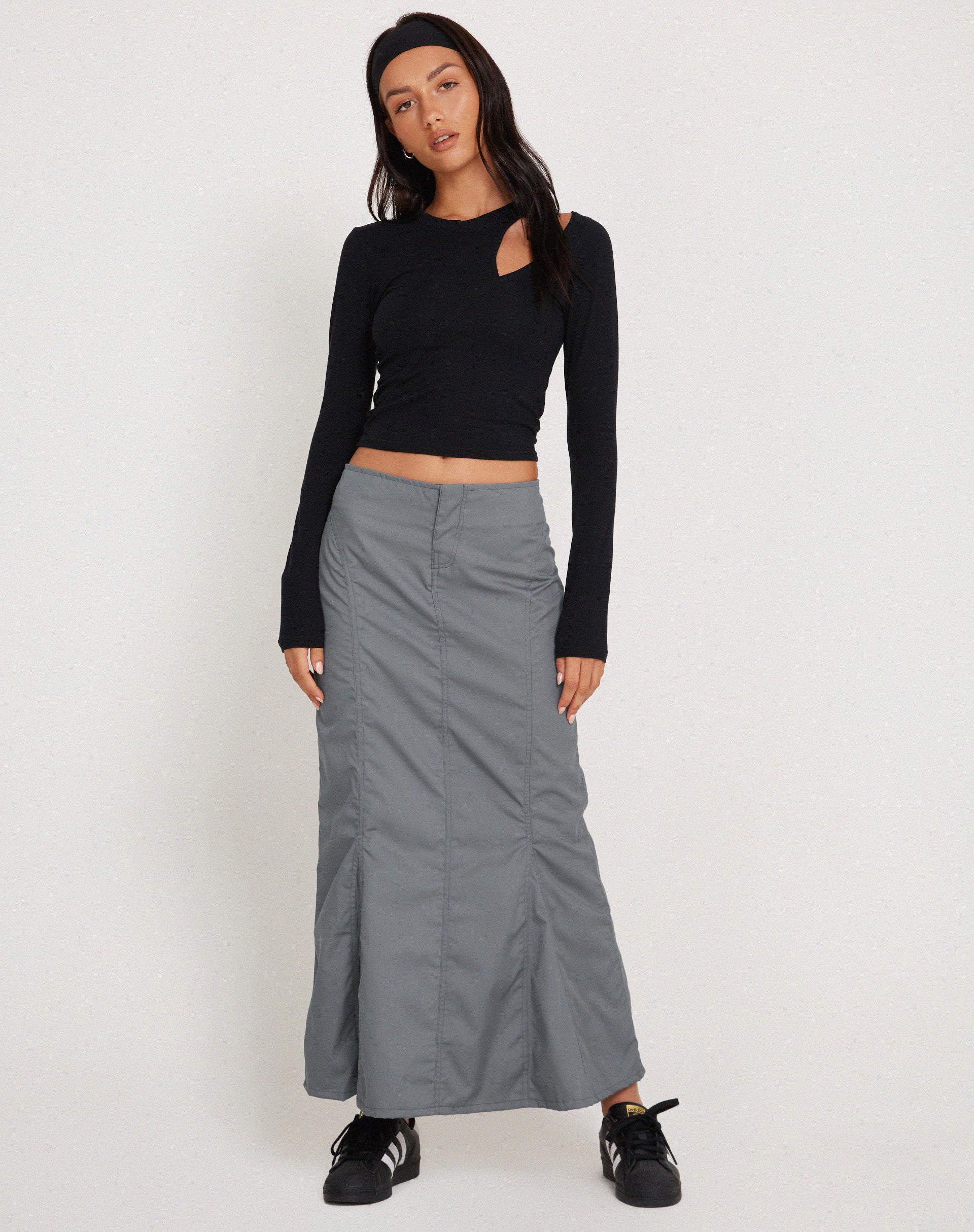 Chaeun Low Rise Midi Cargo Skirt in Grey - Awmao