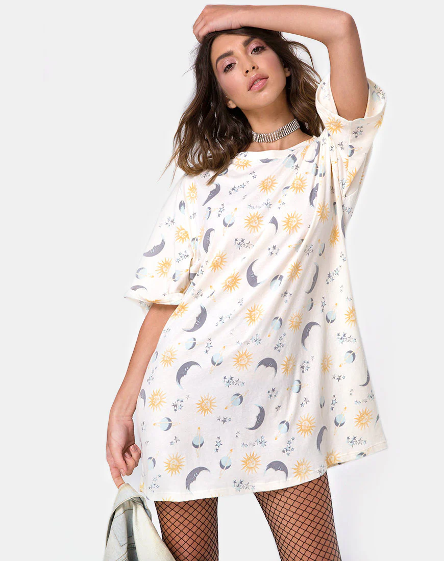 Sunny Kiss Tee in Solar Angel - Awmao