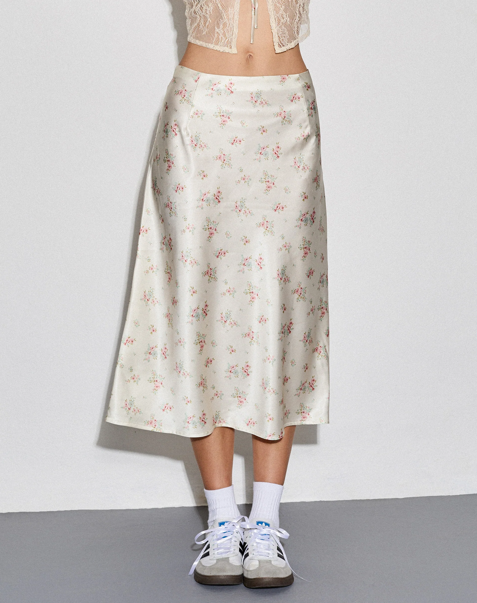 Piya Midi Skirt in Satin Vintage Rose Garland - Awmao