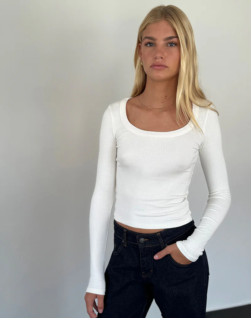 Binlo Extra Long Sleeve Top in White - Awmao