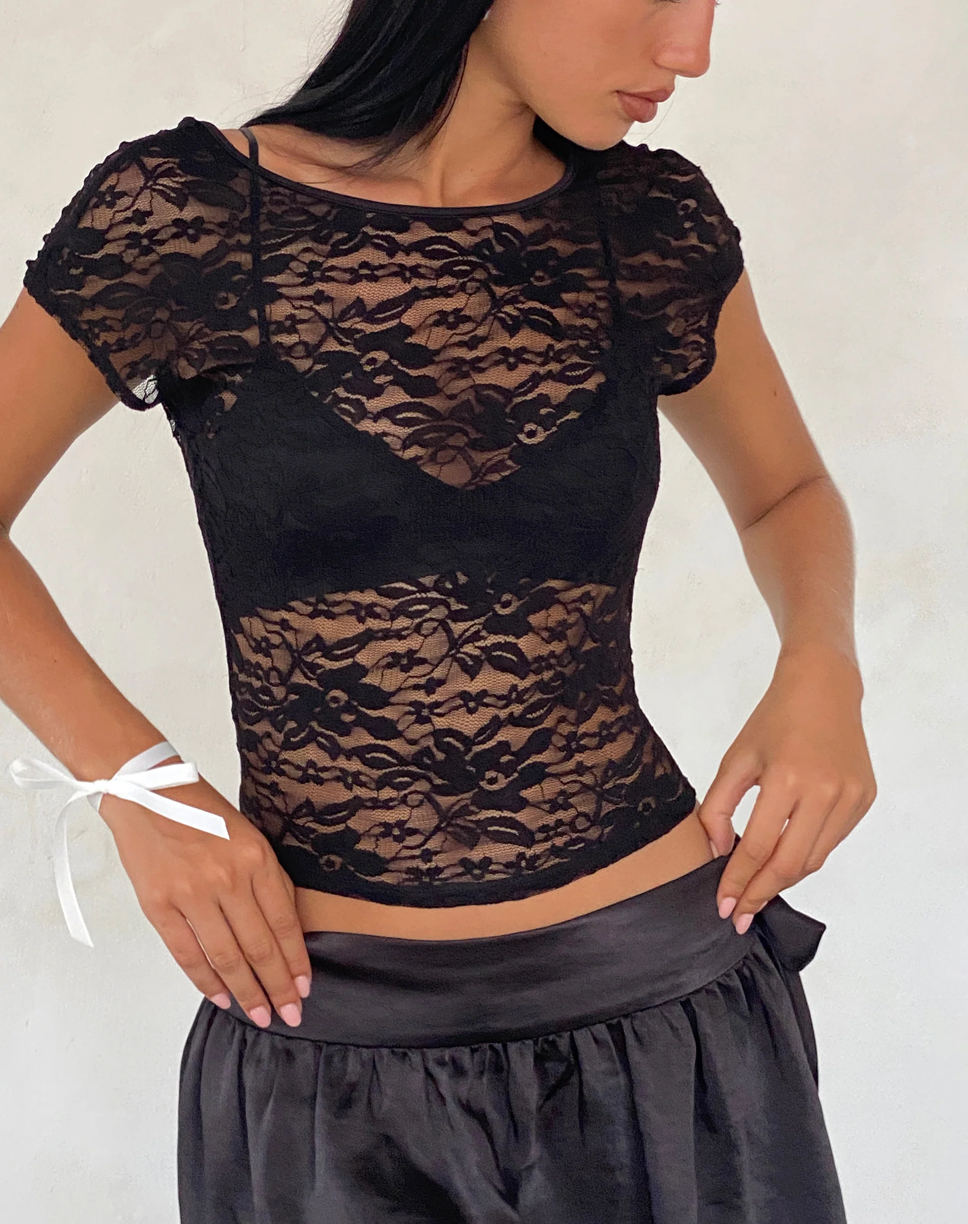 Xiwang Top in Lace Black - Awmao