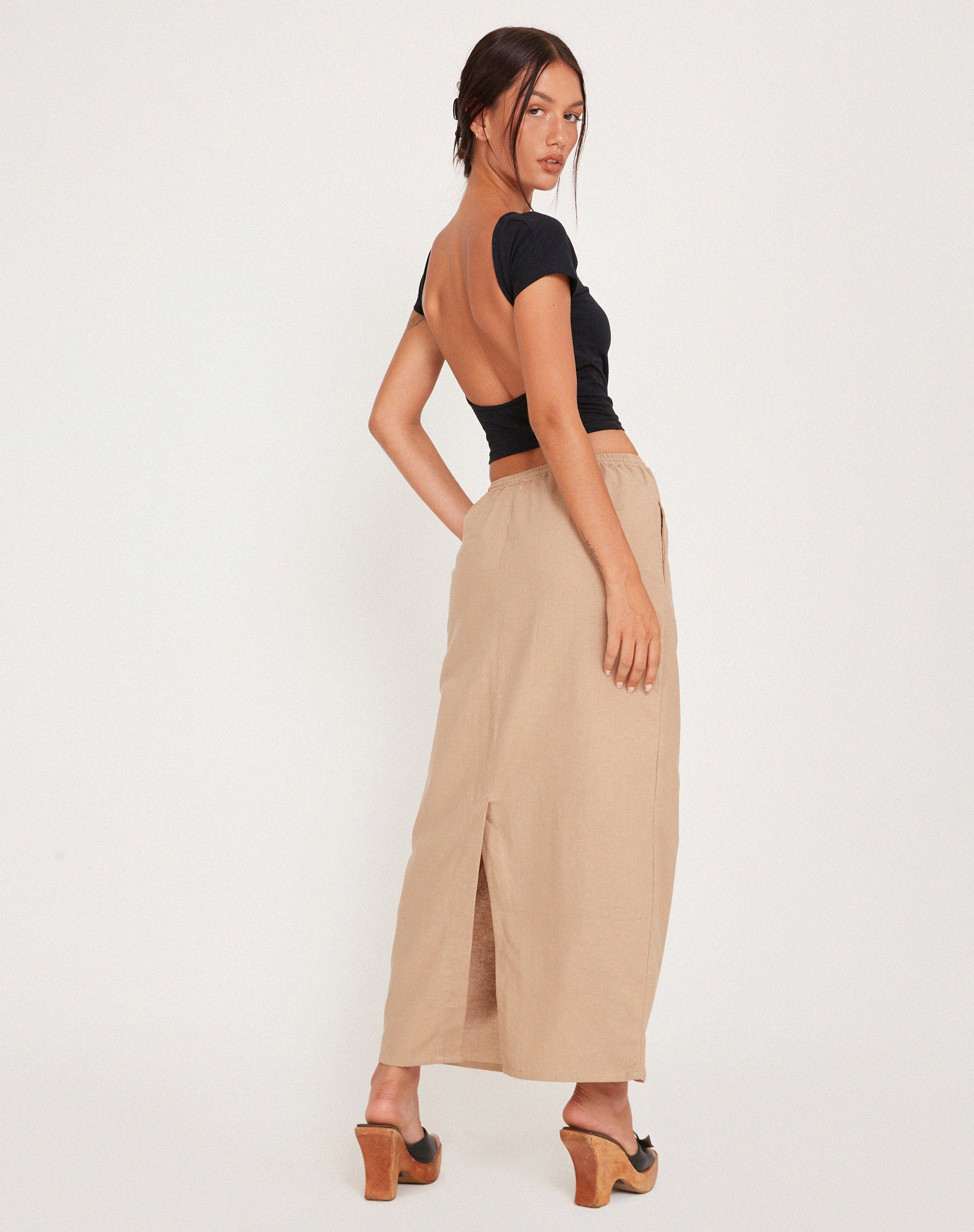 MOTEL X JACQUIE Joelene Tie Waist Maxi Skirt in Light Taupe - Awmao