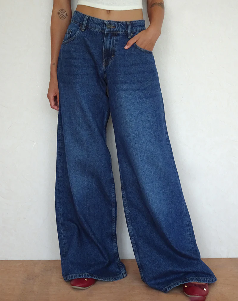 Roomy Oversized Low Rise Jeans in Mid Blue Used - Awmao