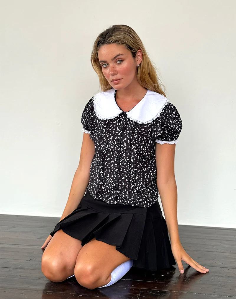 Jisoya Blouse in Black Ditsy Romance - Awmao