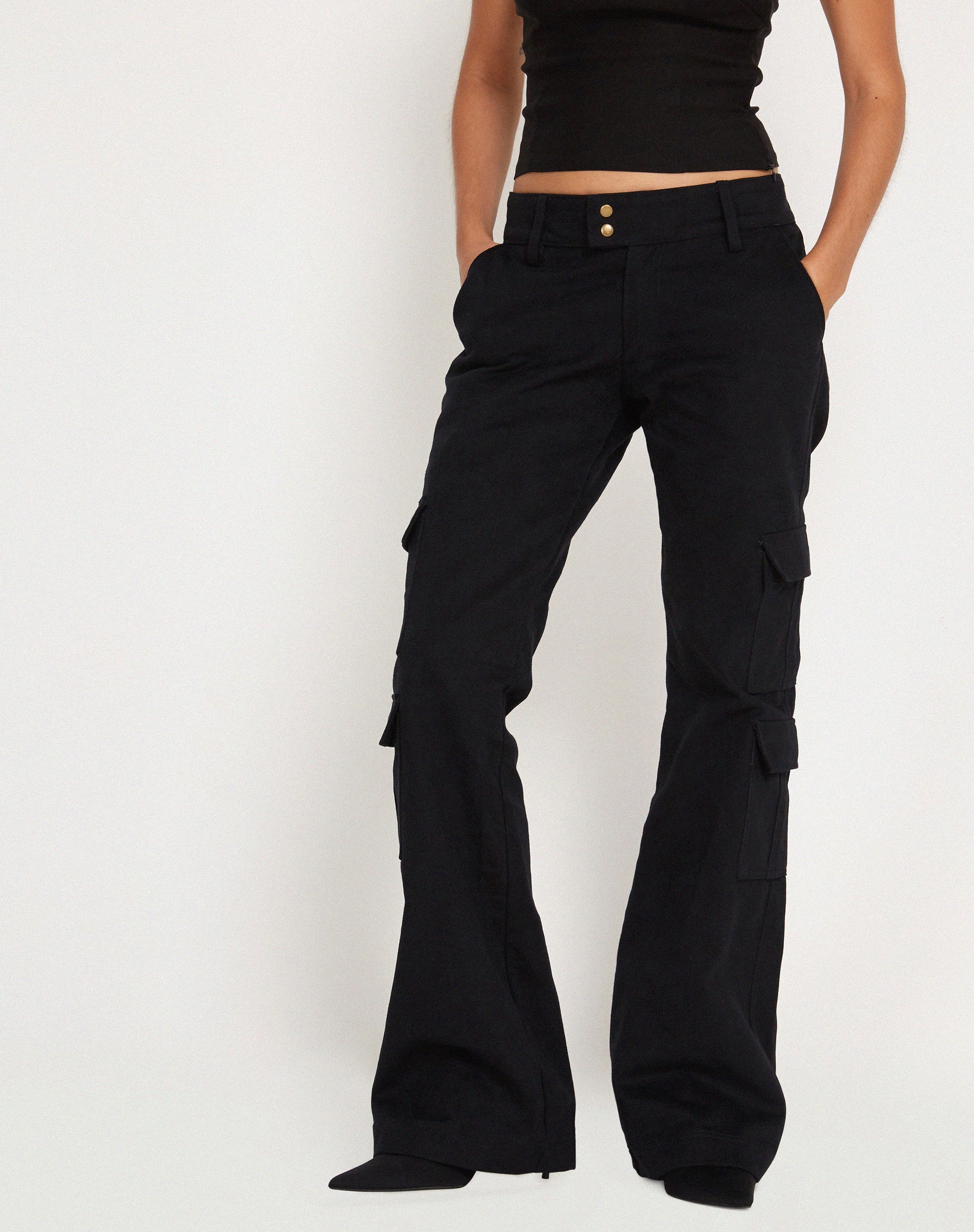 Ol Low Rise Wide Leg Cargo Trouser in Black - Awmao