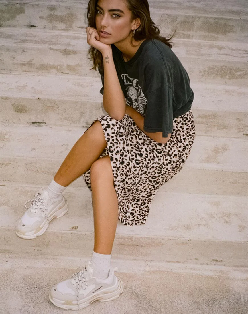 Tauri Midi Skirt in Pink Panther - Awmao