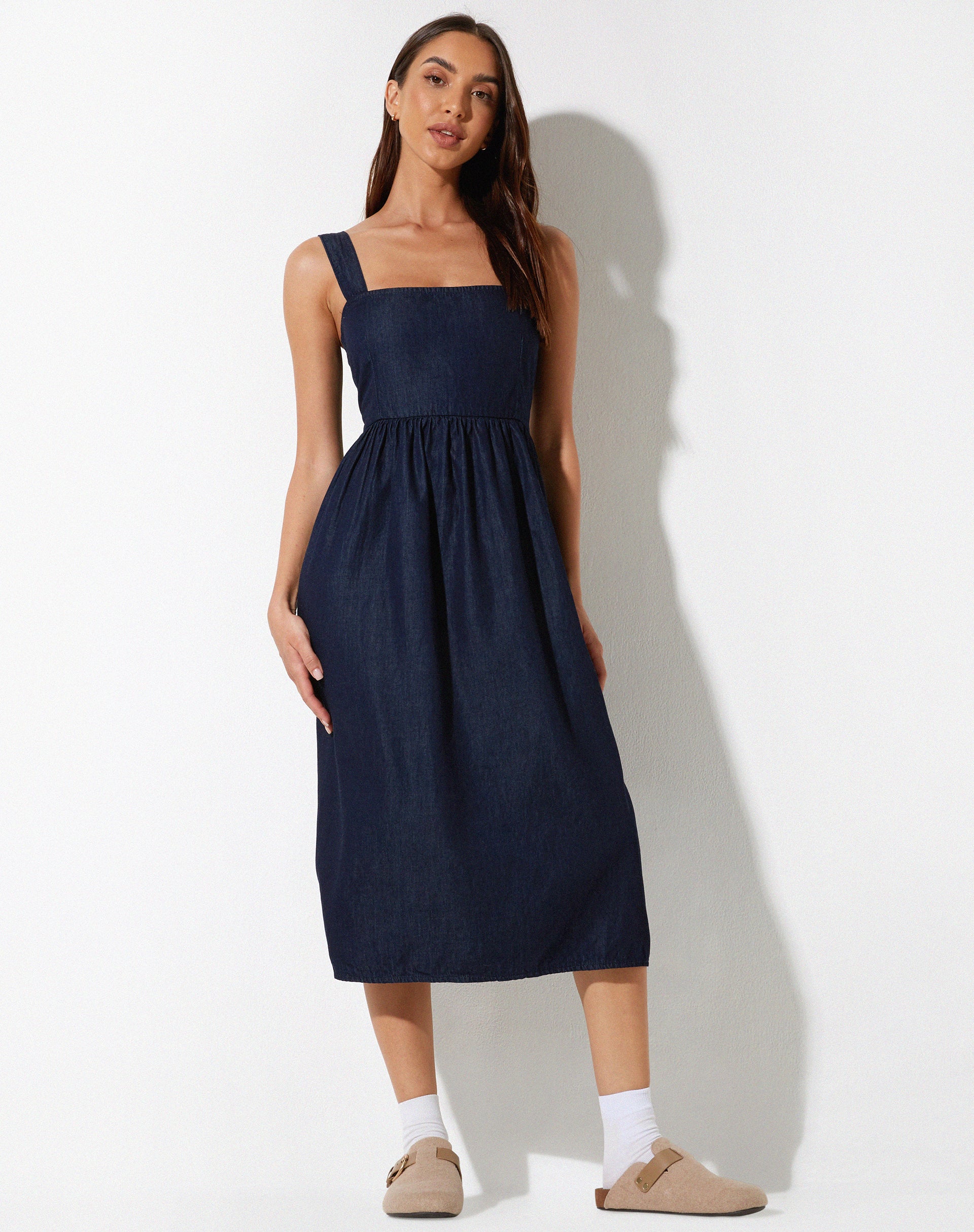 Doraya Midi Dress in Denim Blue Chambray - Awmao