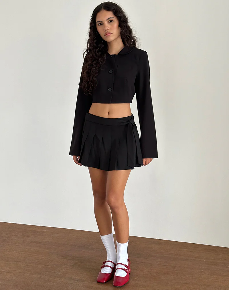 Zaviya Cropped Jacket in Black - Awmao