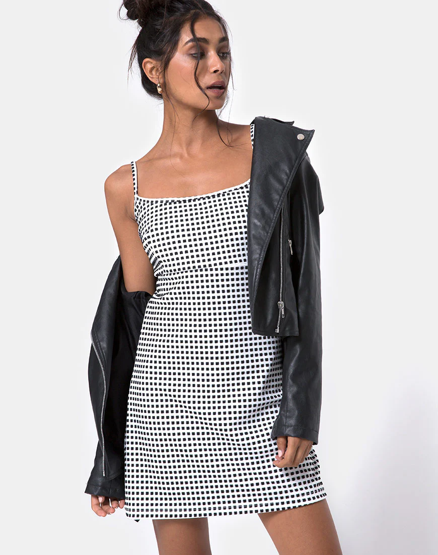 Junice Dress in Gingham Ivory Black - Awmao