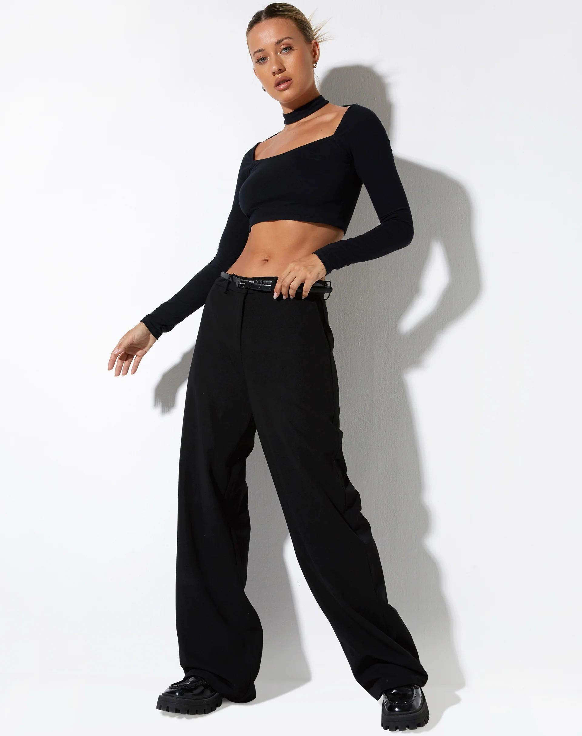 Ribus Crop Top in Black - Awmao