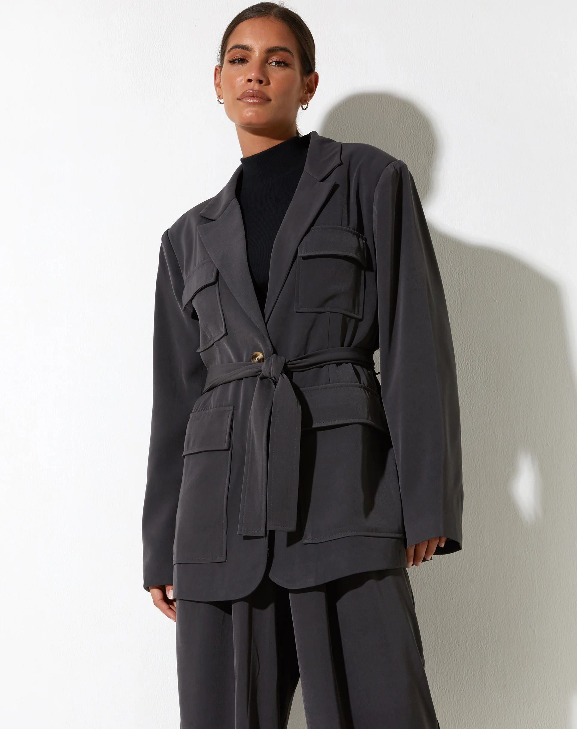 Magawa Blazer in Tailoring Charcoal - Awmao