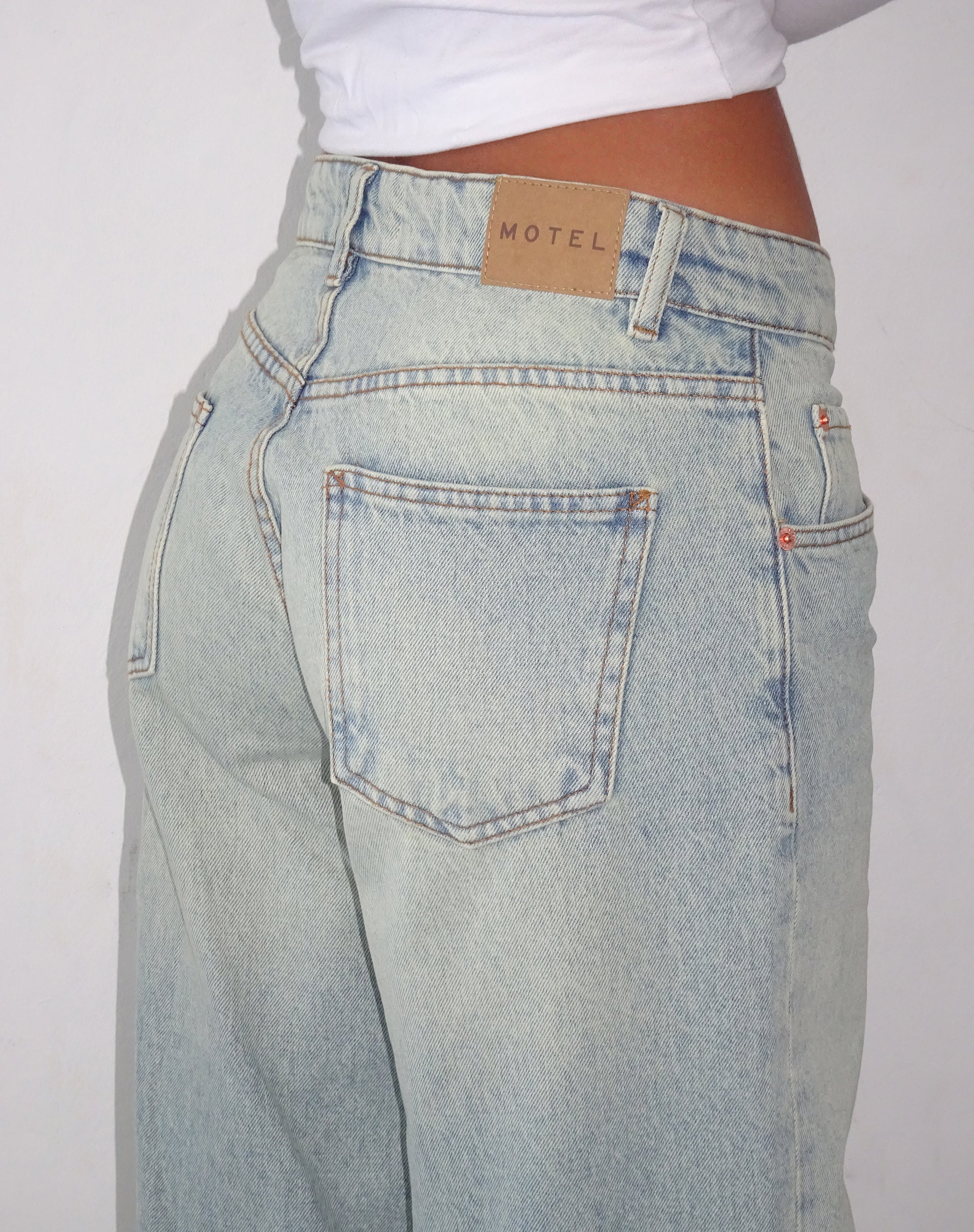 Roomy Extra Wide Low Rise Jeans in Super Bleached Wash - Awmao