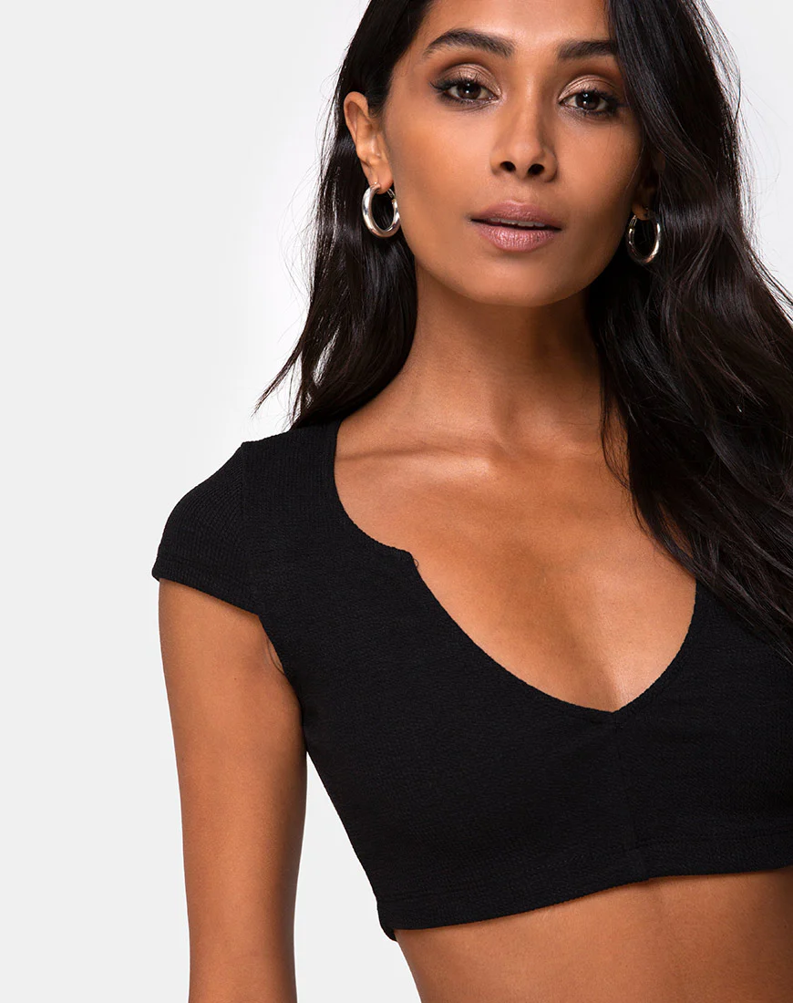 Guanna Crop Top in Rib Black - Awmao
