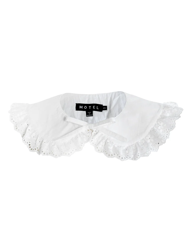 Bossa Detachable Collar in White - Awmao