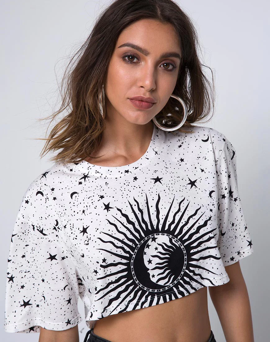 Super Cropped Tee in White Cosmo - Awmao