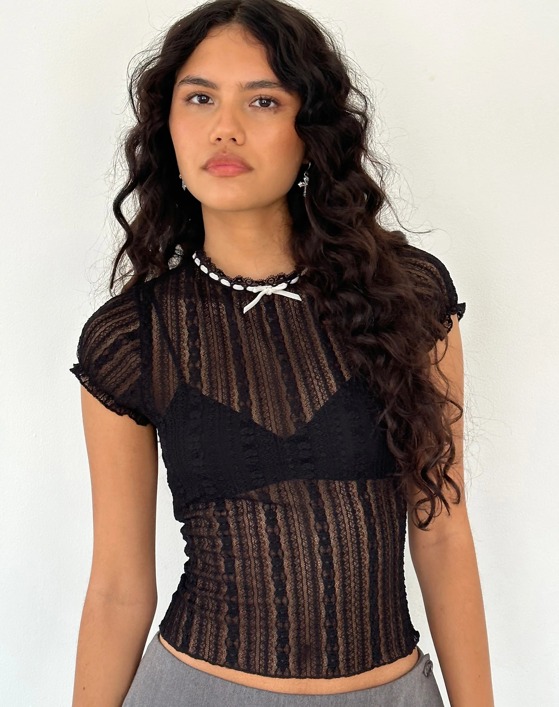 Jennifer Unlined Top in Lace Black - Awmao