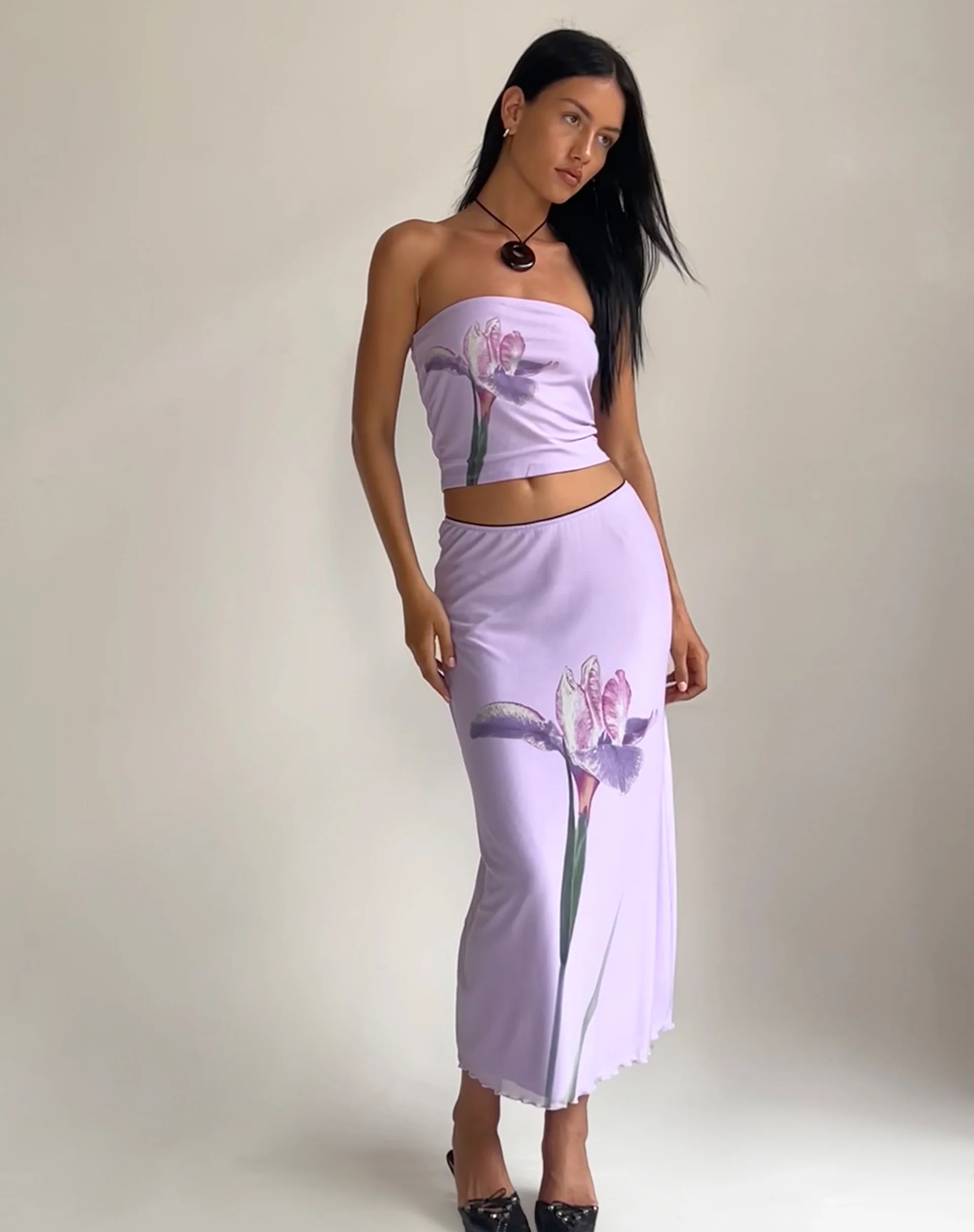 Lassie Midi Skirt in Lilac Flower Placement - Awmao