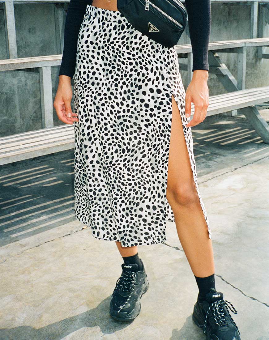 Saika Midi Skirt in Dalmatian - Awmao
